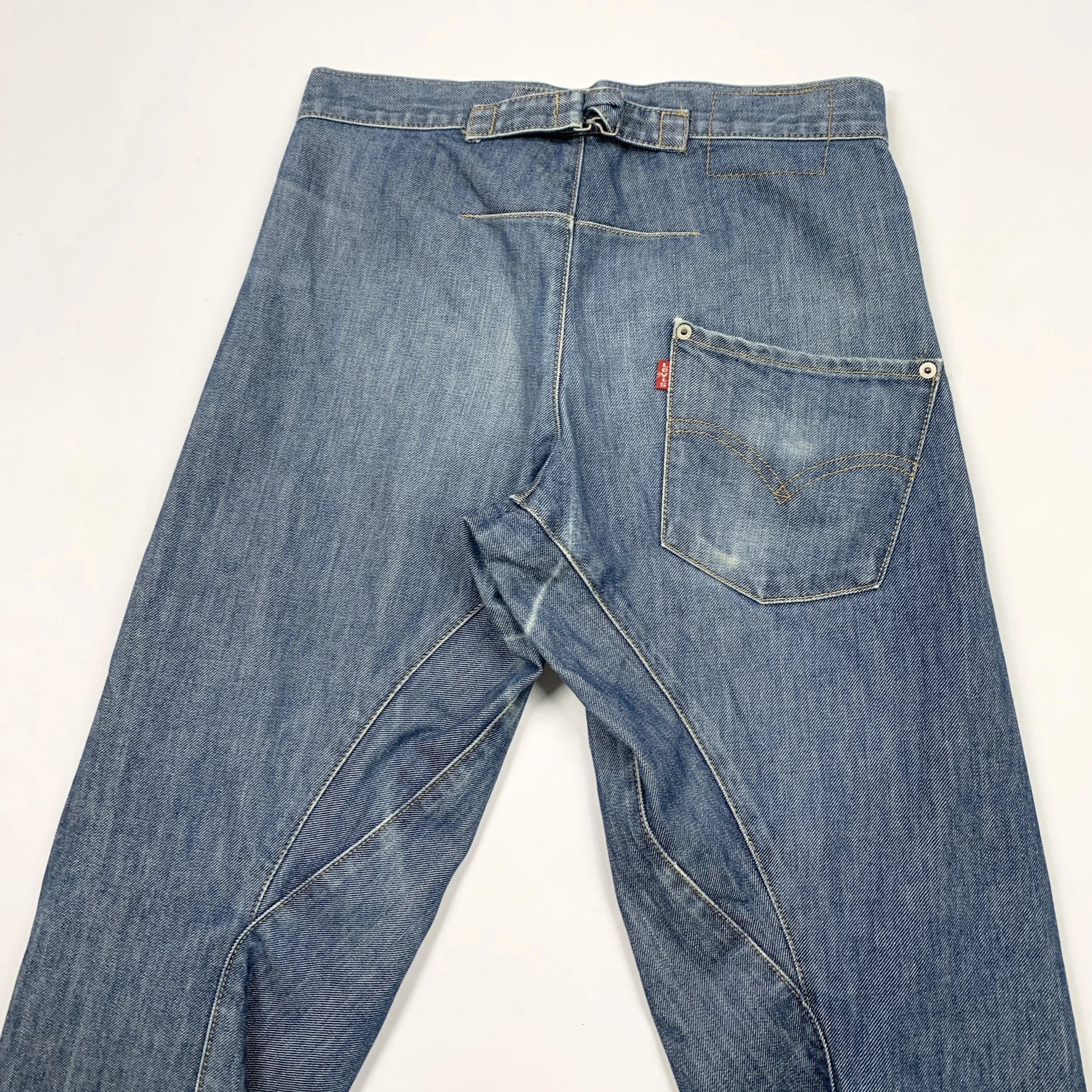 Levis ENG BB Loose 29 5_4.jpg