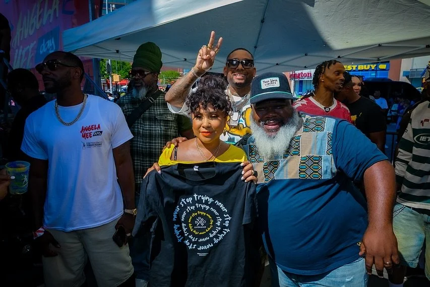 Last Saturday we had a blast! Supporting our sis @angelayee for her major community event powered by the @barclayscenter for her yearly @angelayee Day!!! Brooklyn came out side loud and strong! @thebroexperiencefoundation was happy that we got a chan