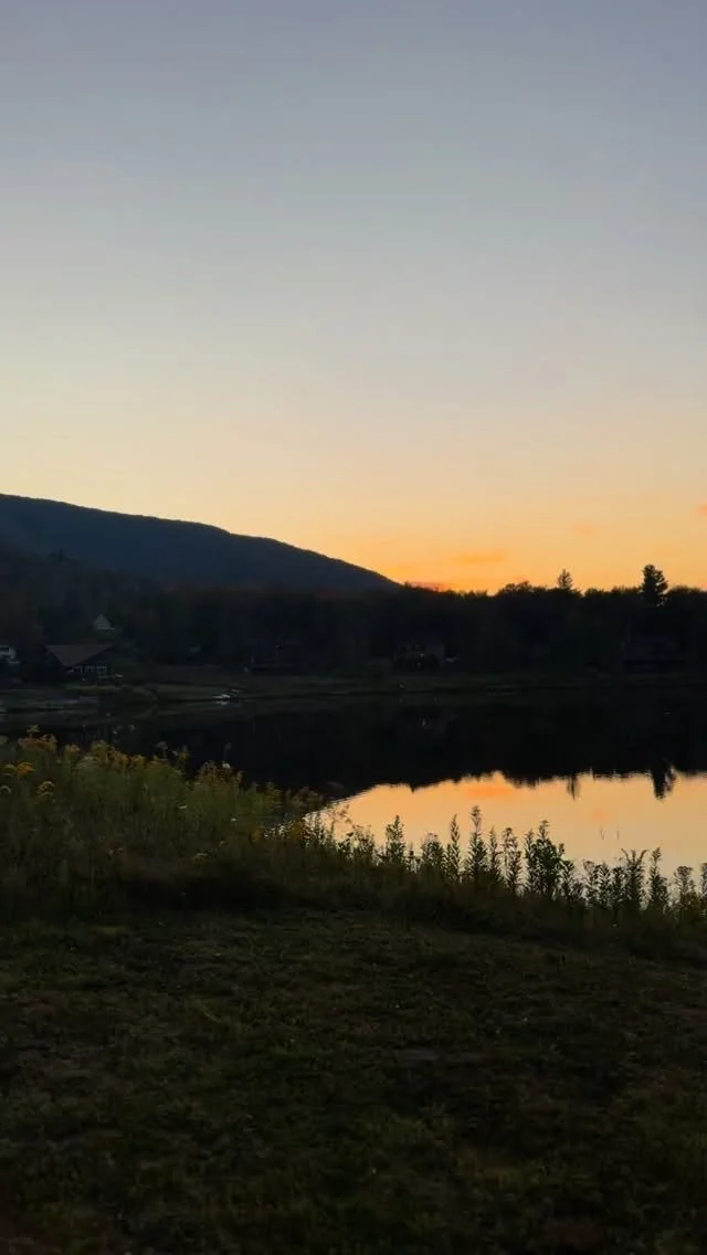 🌲 Redefine & Retreat 🌲
Escape the city. Silence the noise. Redefine yourself.
The R&R Retreat by The B.R.O. Experience is more than a getaway—it’s a reset for young men ready to heal, grow, and reconnect.
🖤💙 Step away from t