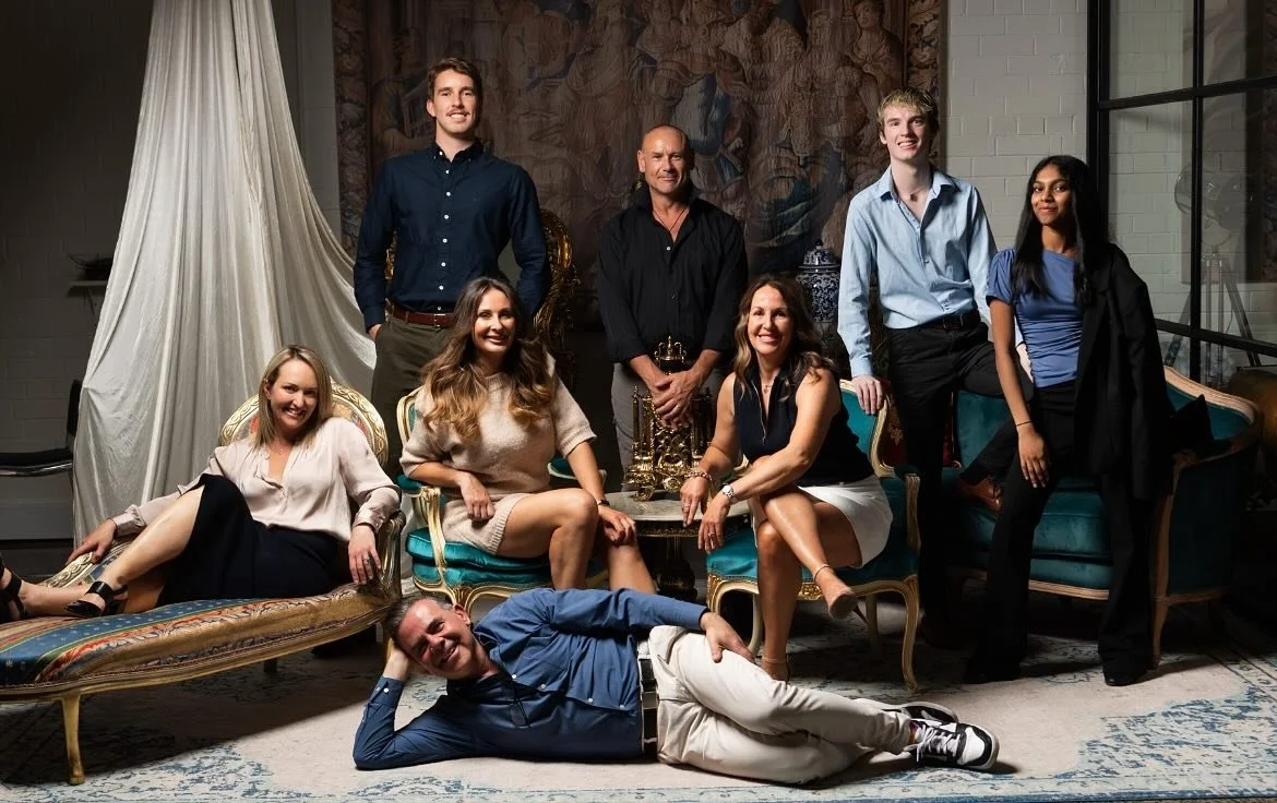 ✨ What a day! Our team got together for a photo session and it was nothing short of amazing. From the laughs behind the scenes to the moments captured in front of the lens, it reminded us how lucky we are to work alongside such incredible people.
Hu