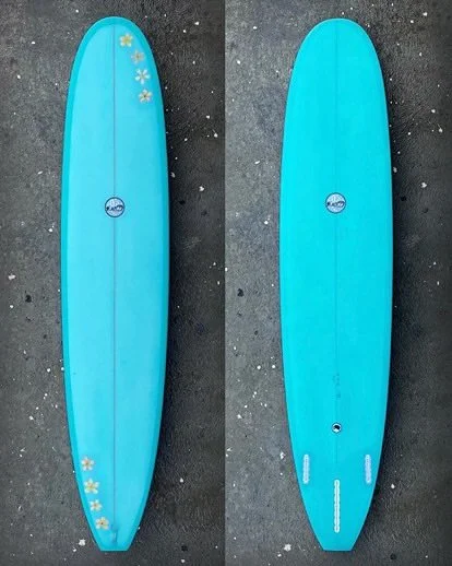 🌊 8&rsquo;8 of pure soul 🌸

🏄&zwj;♀️ This stunning longboard was crafted by the incredible Ross @soulboardstore &mdash; and made all the more special by the fact that it&rsquo;s embedded with frangipani flowers grown right in my own garden.

🏄&zw