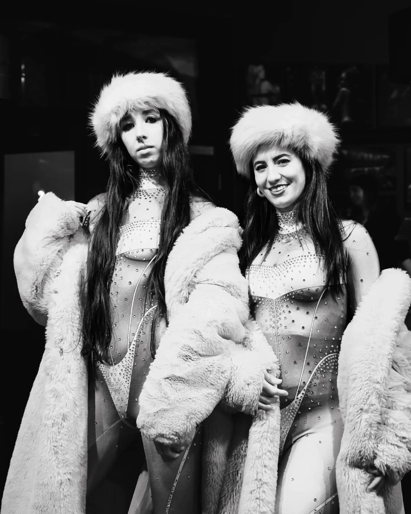 🍹Weekends. We're right here with you LIVING for them! And we step it up a notch with show girls and gogo dancers💃🏼 from our friends @moore.entertainment + tople$$ blackjack upstairs &spades;️

From the moment you approach, the atmosphere is set 🎇