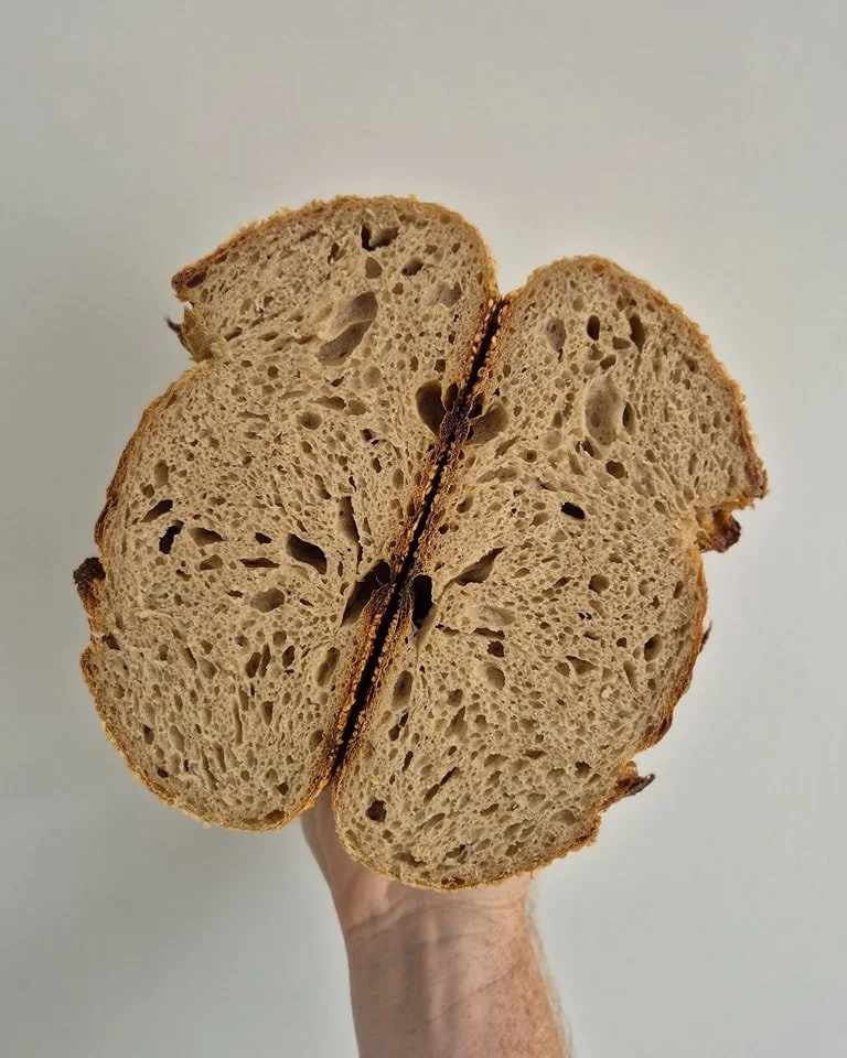 𝗙 𝗟 𝗢 𝗨 𝗥 + 𝗪 𝗔 𝗧 𝗘 𝗥 + 𝗦 𝗔 𝗟 𝗧 + 𝗧 𝗜 𝗠 𝗘

The four simple ingredients that go into my Seaside Sourdough.