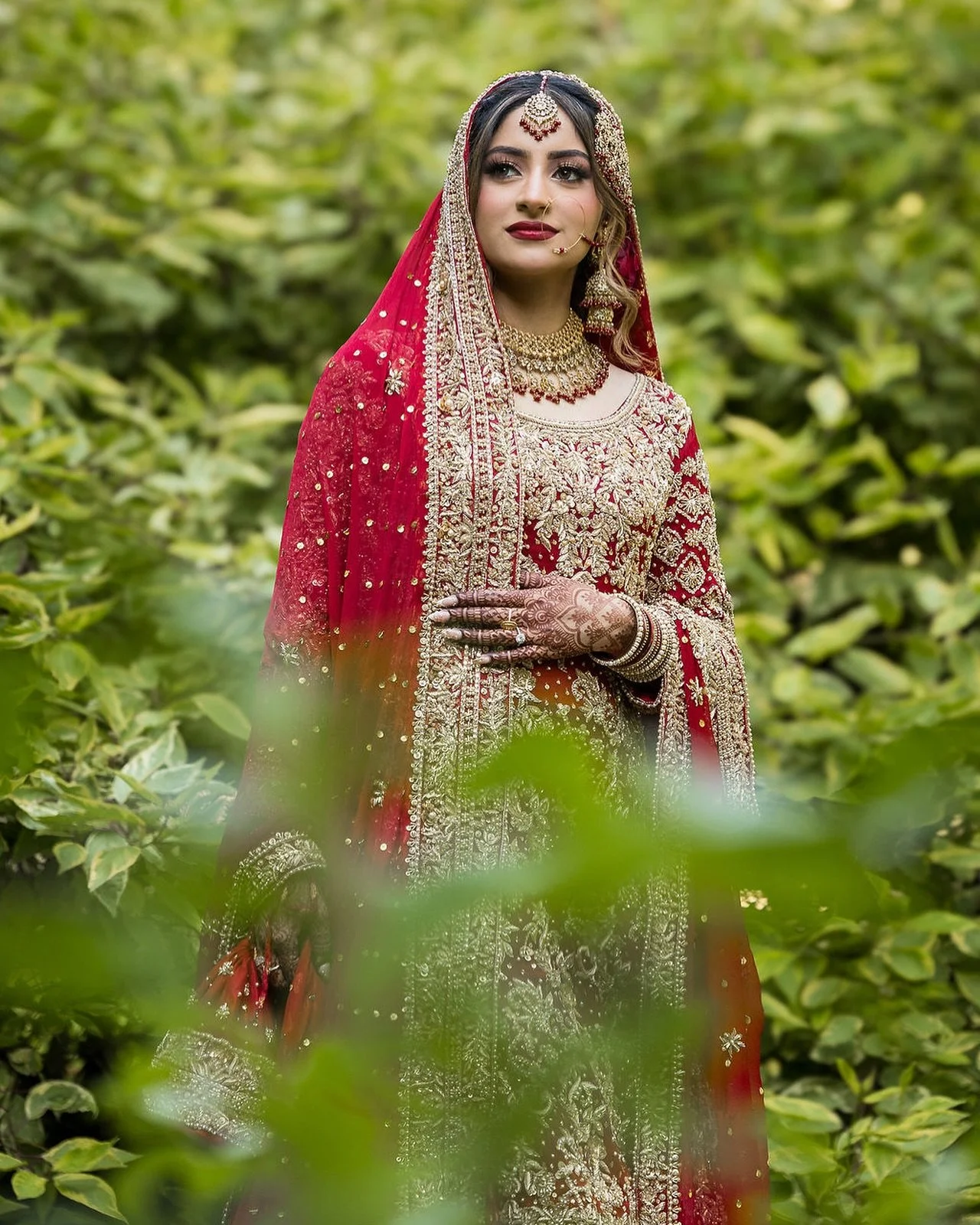 Dania glittering on her wedding day. 
MUA: @amnas_studio 
#beautifulbride #vancouverwedding #pakistanibride #vancouverweddingphotographer #vancouverbride