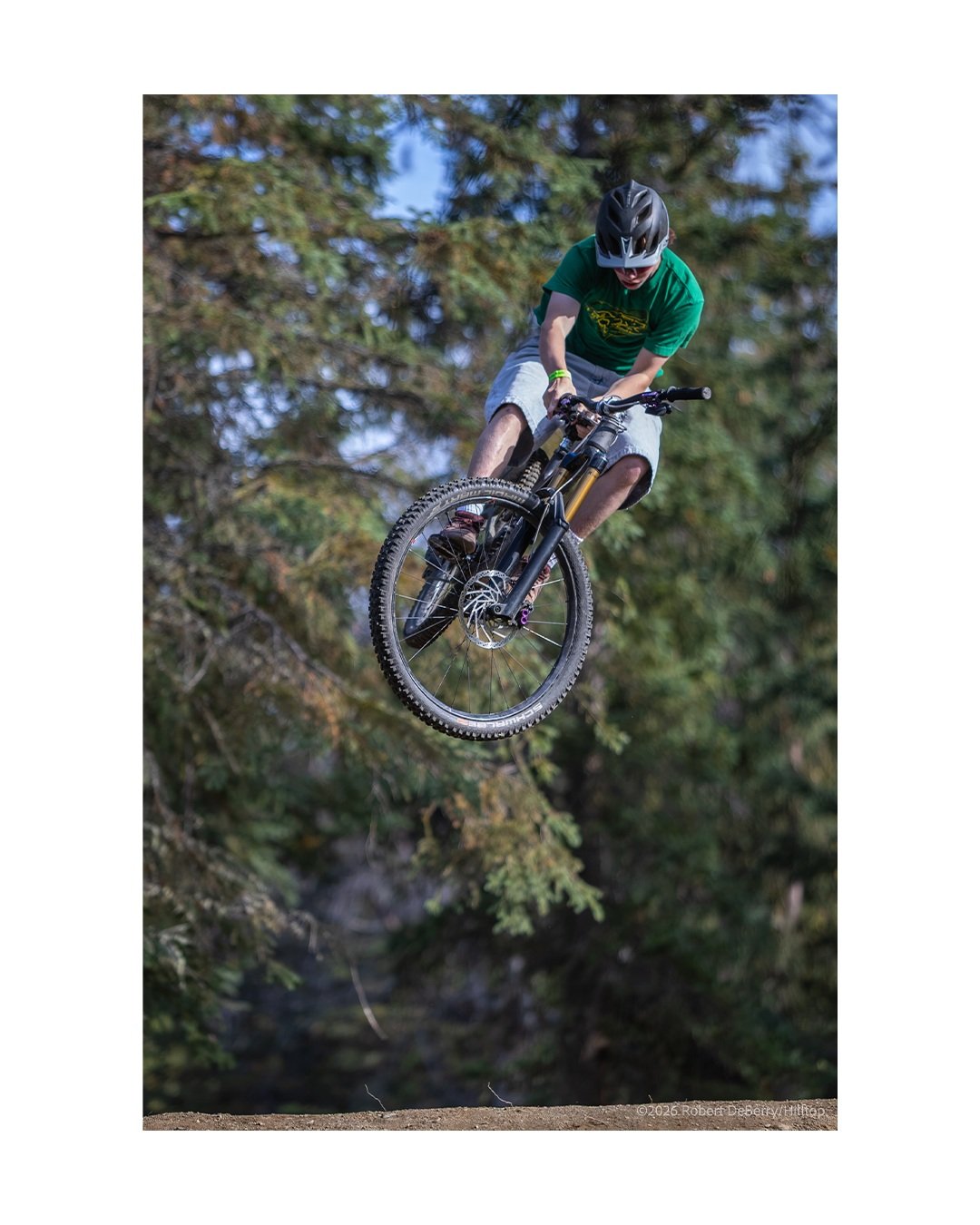 @liamsstanley t-bog during the @hilltop907 jump jam.
#shotoncanon #ridebike #bikepark #dirtjumping