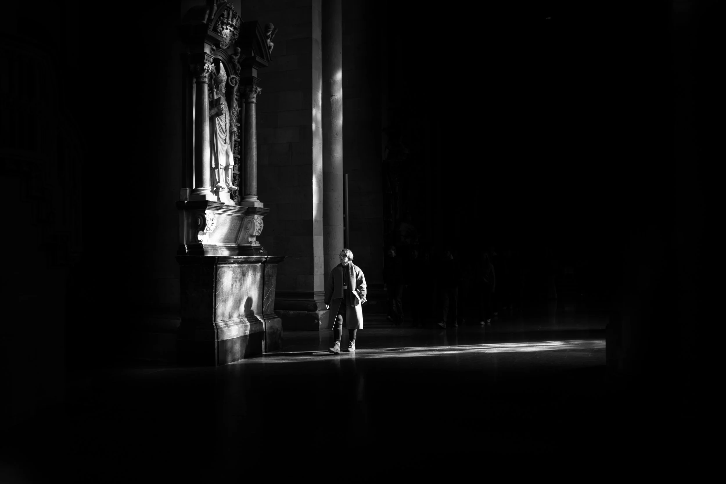 Mainz cathedral bw-1.jpg