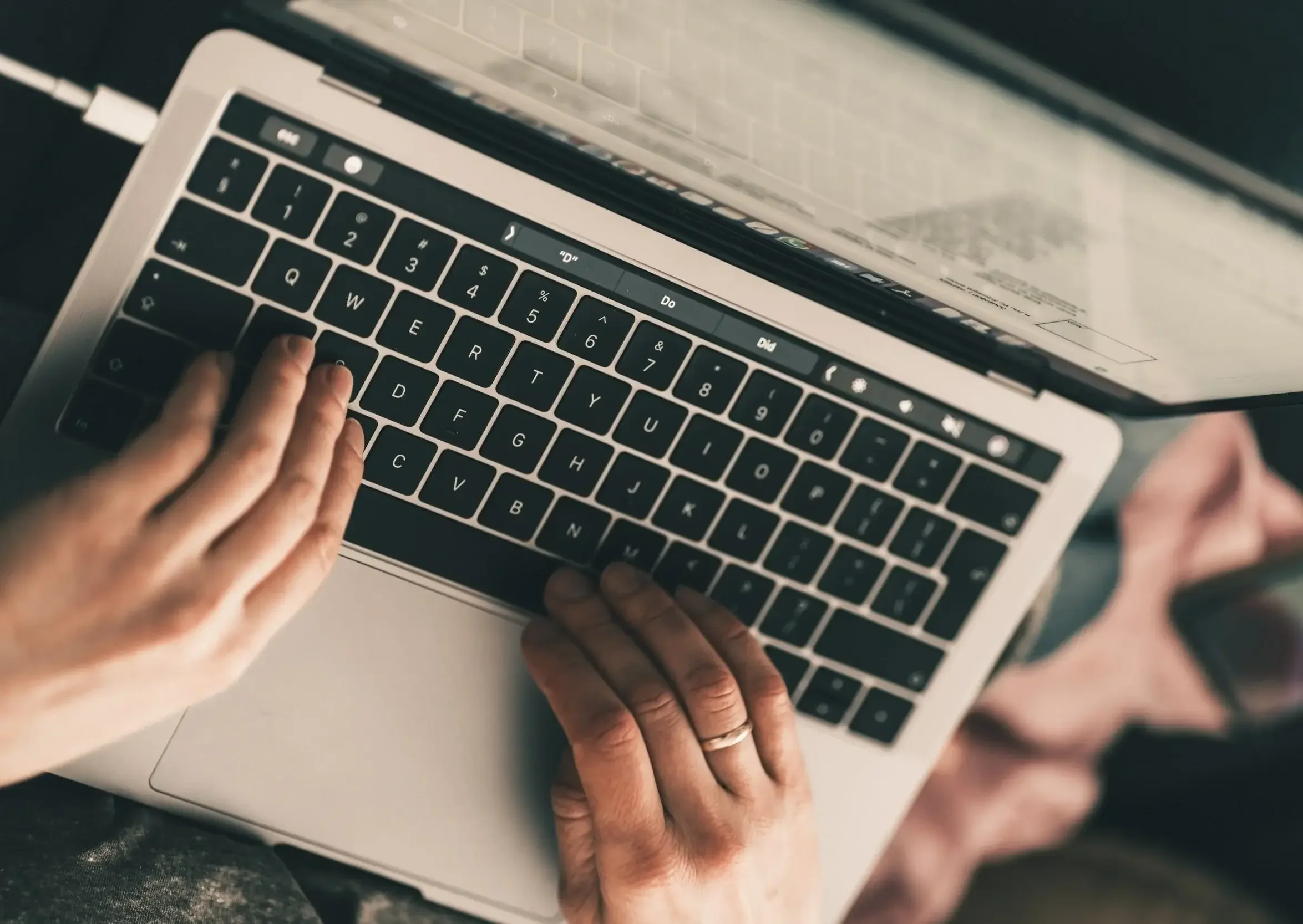 Image of a laptop being targeted by RTG campaigns