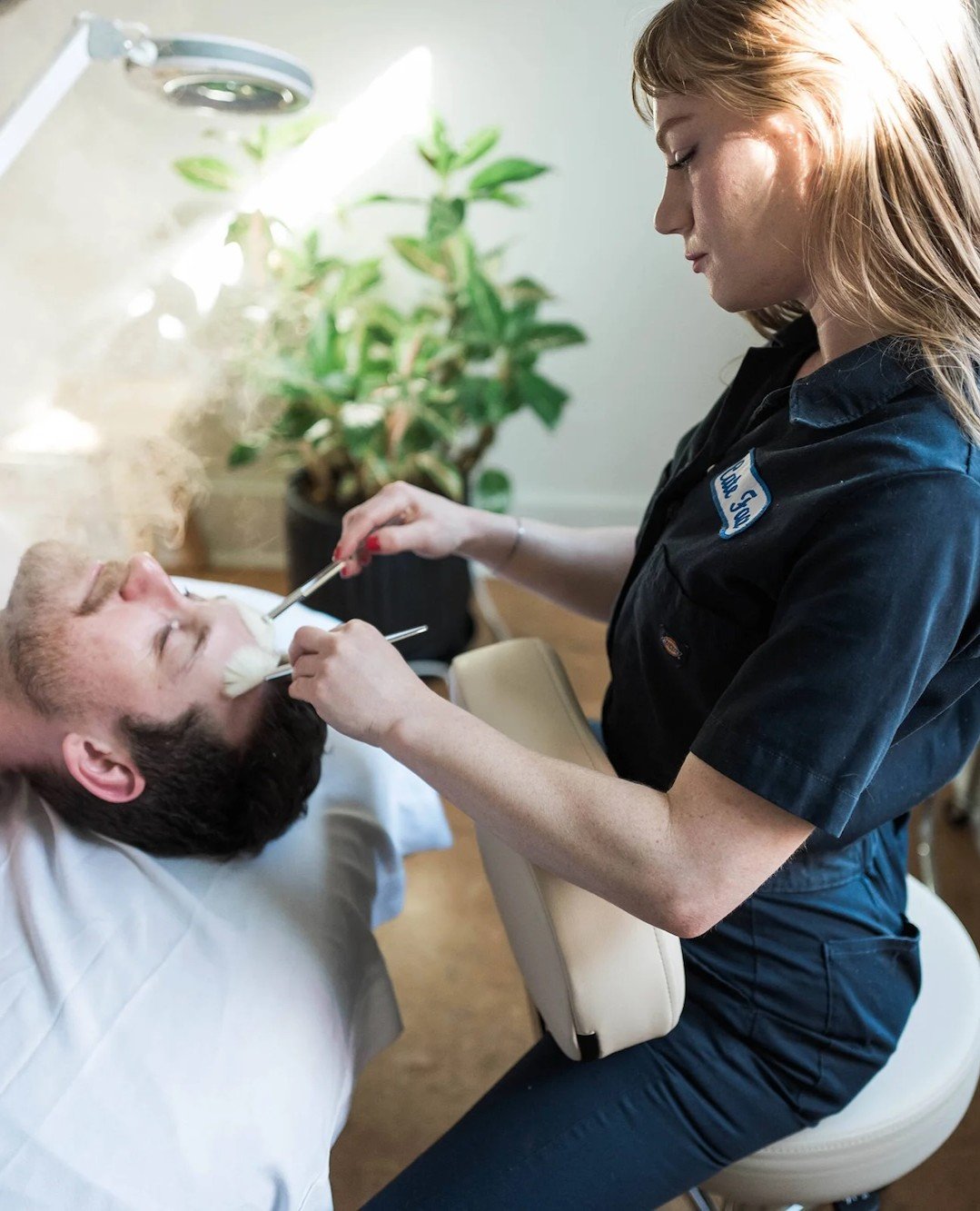 Say hello to Cate from @cate_face ✨ one of our brilliant Heal House practitioners.

Cate&rsquo;s work blends clinical skincare with intuitive touch, guiding each session with presence, purpose, and deep respect for your skin&rsquo;s rhythms.

From ta