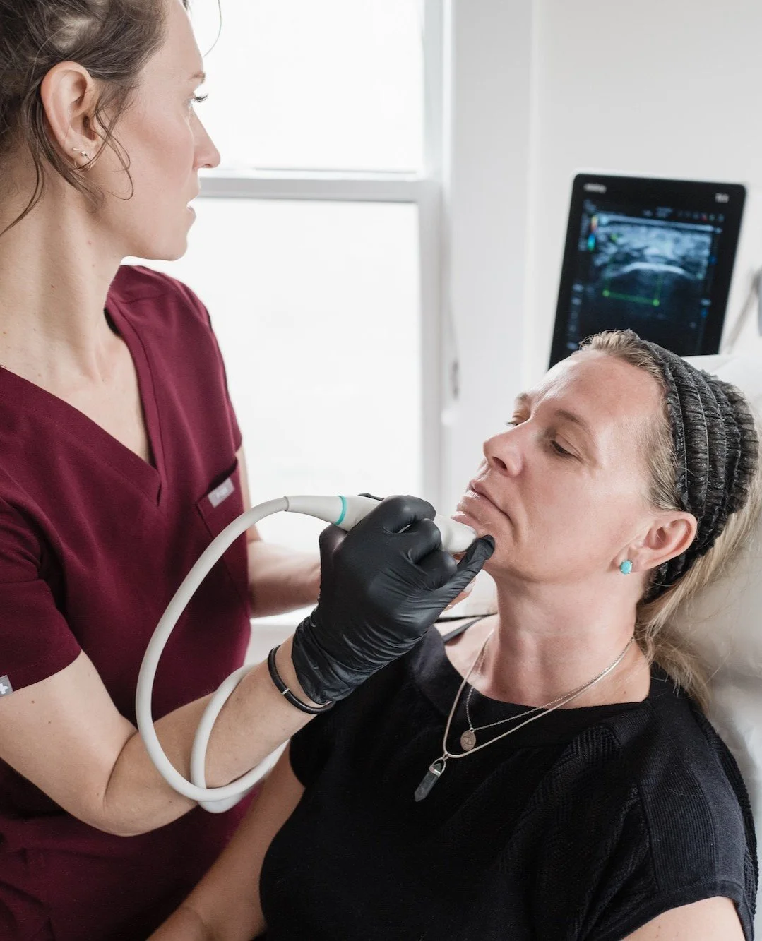 Ultrasound-guided filler is an option. This real-time imaging allows for precise assessment of anatomy and previously placed filler before treatment.
#Filler #FillerMigration #Ultrasound #Portland