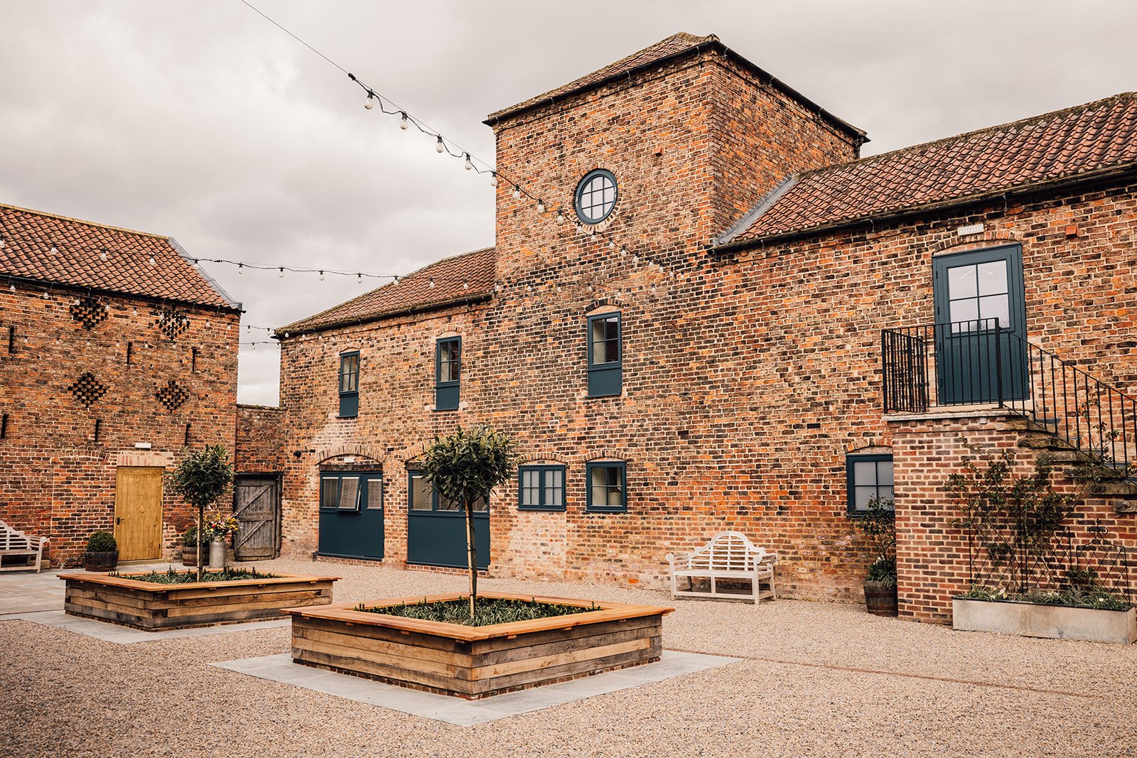 Emma & Dom-66_websize.jpg