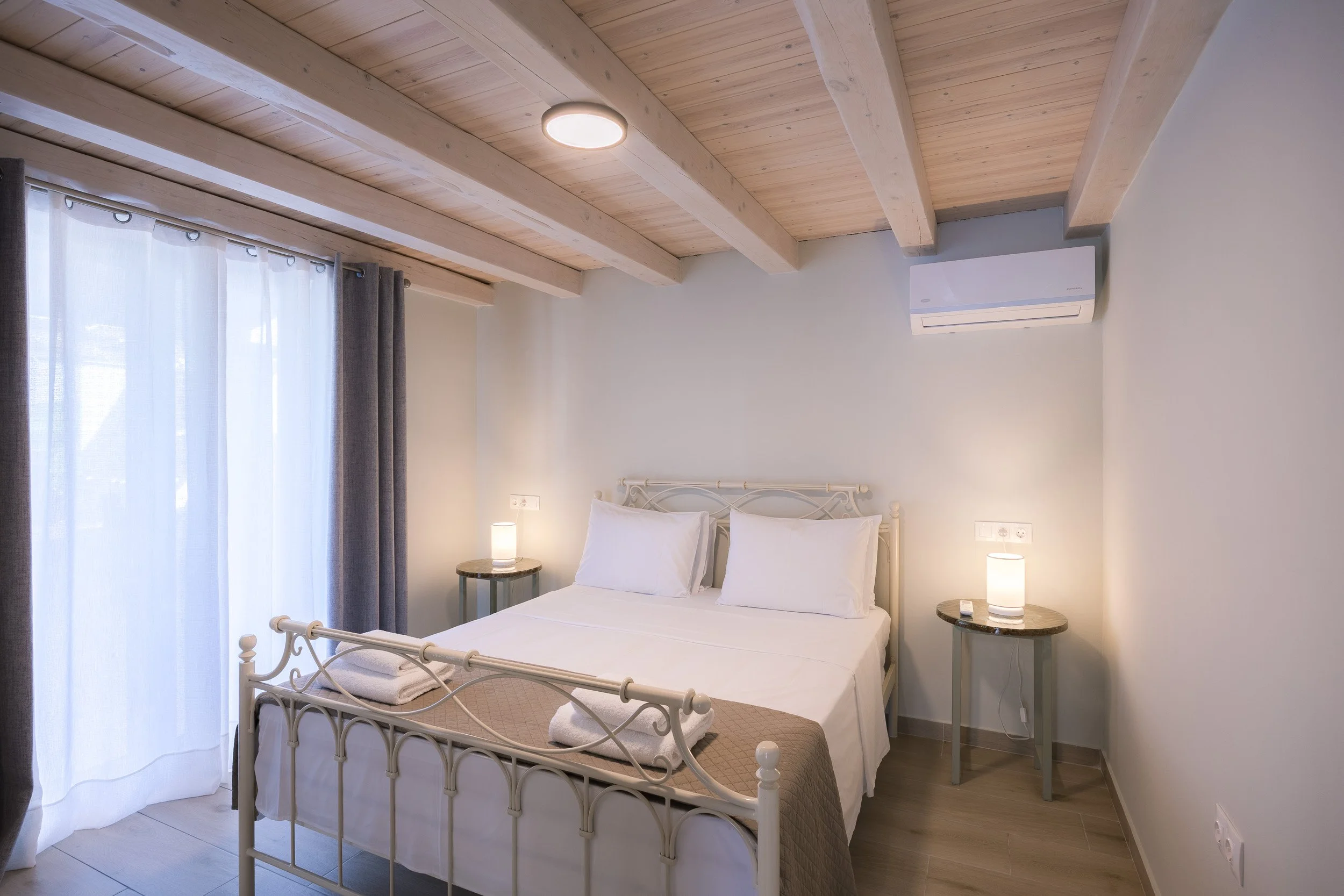 OVR_Villa_Estia-7.jpg