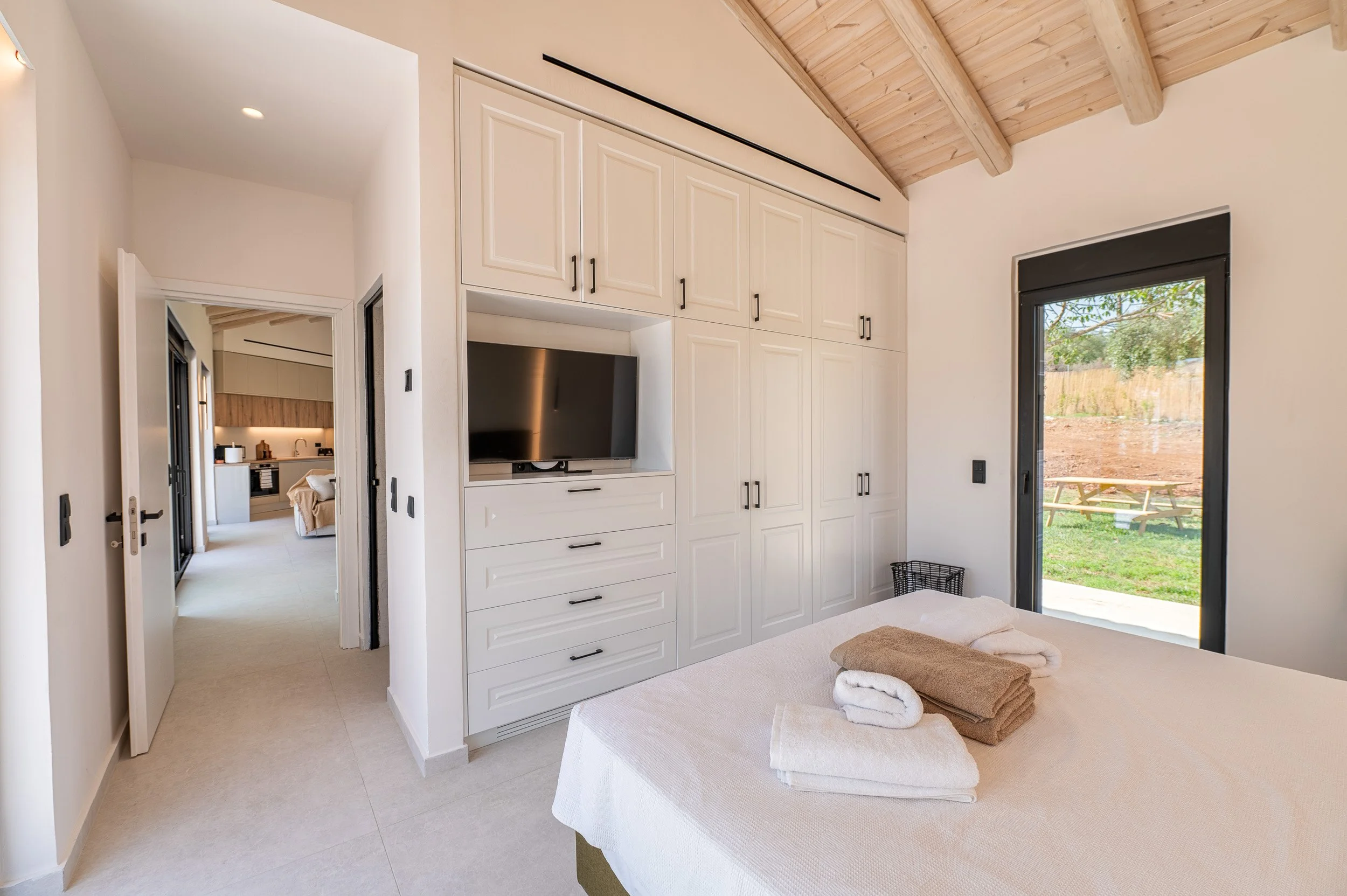 Villa Olympia - 11.jpg