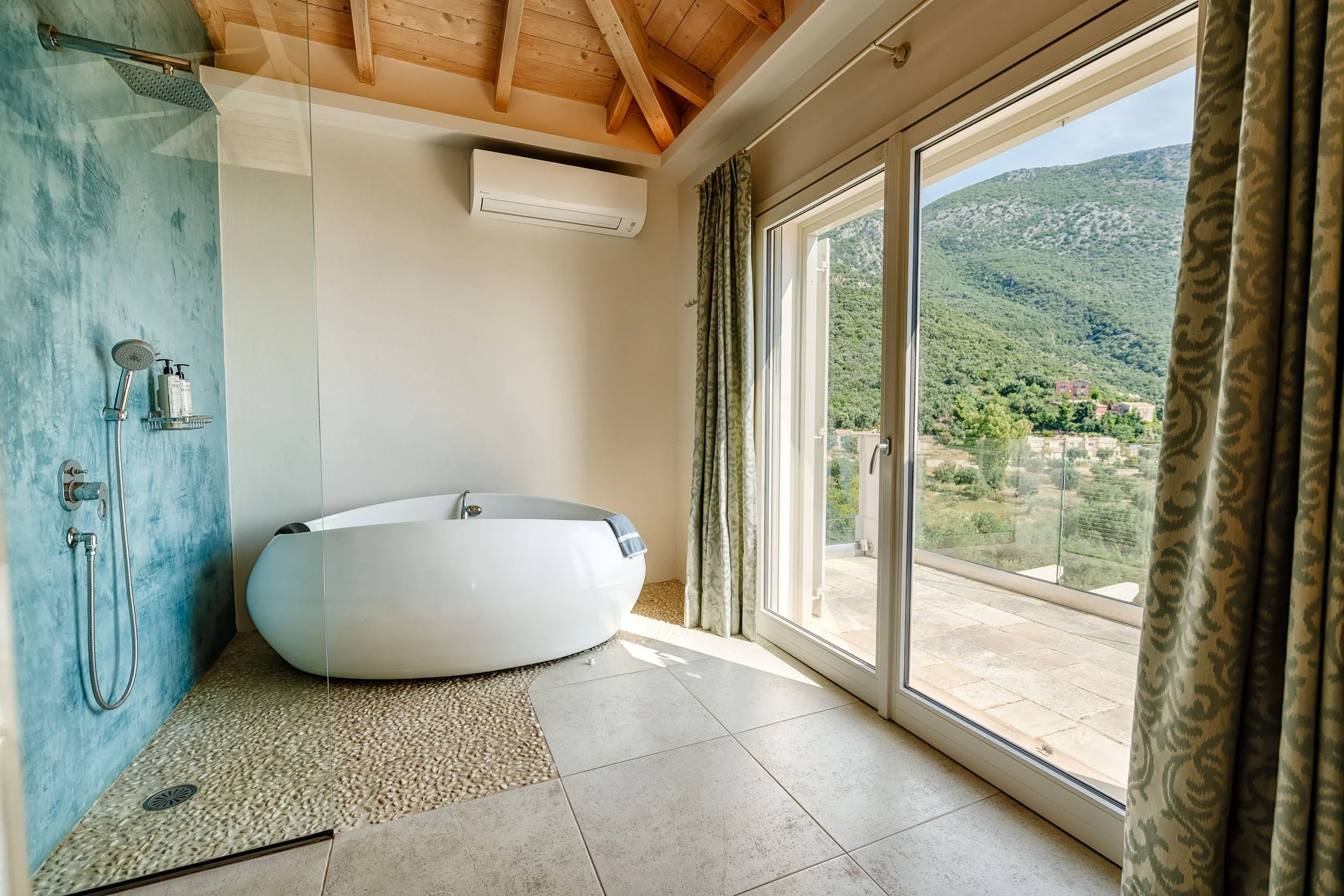 OVR_Villa_Thalassa-14.jpg