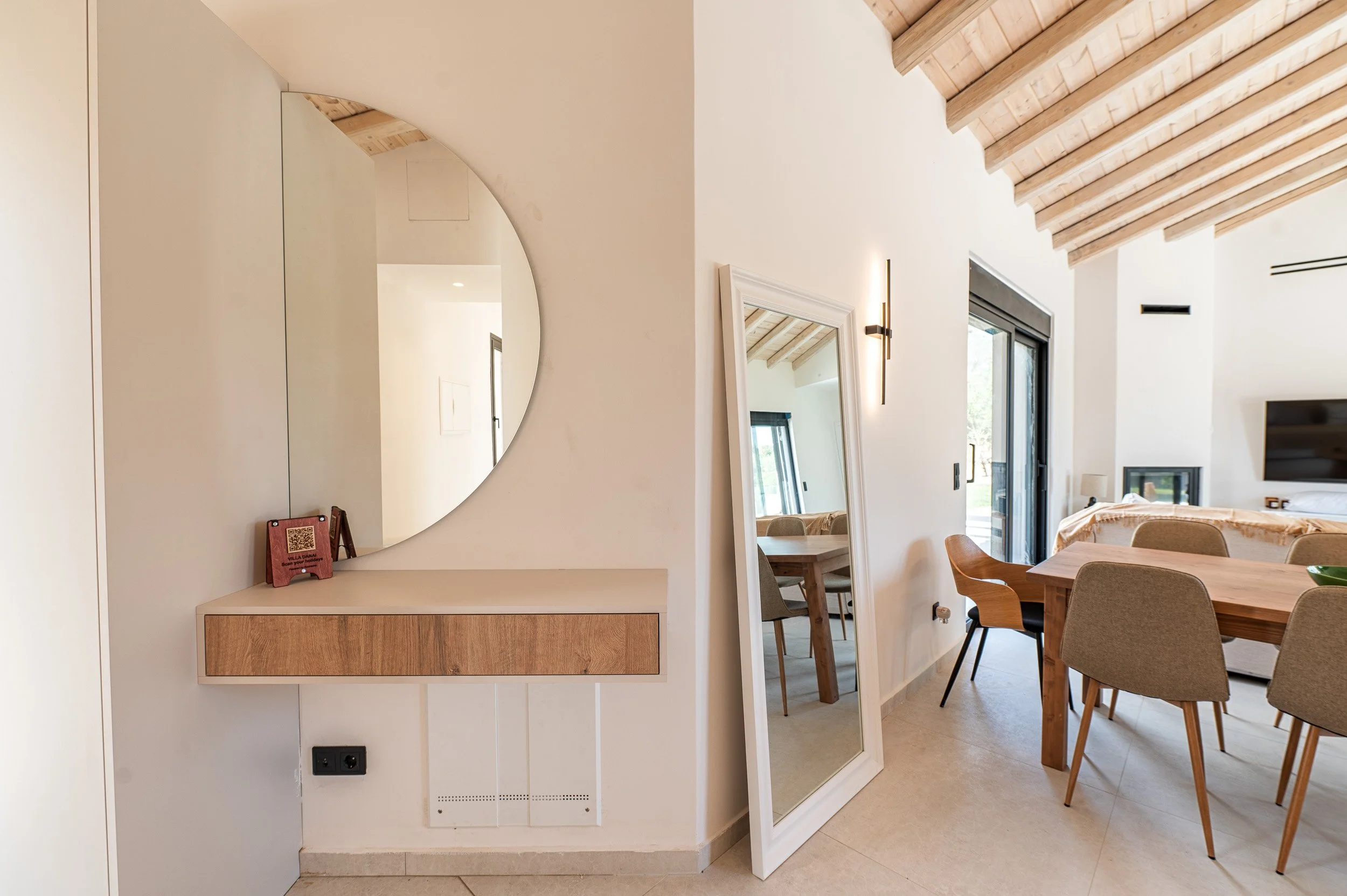 Villa Olympia - 12.jpg