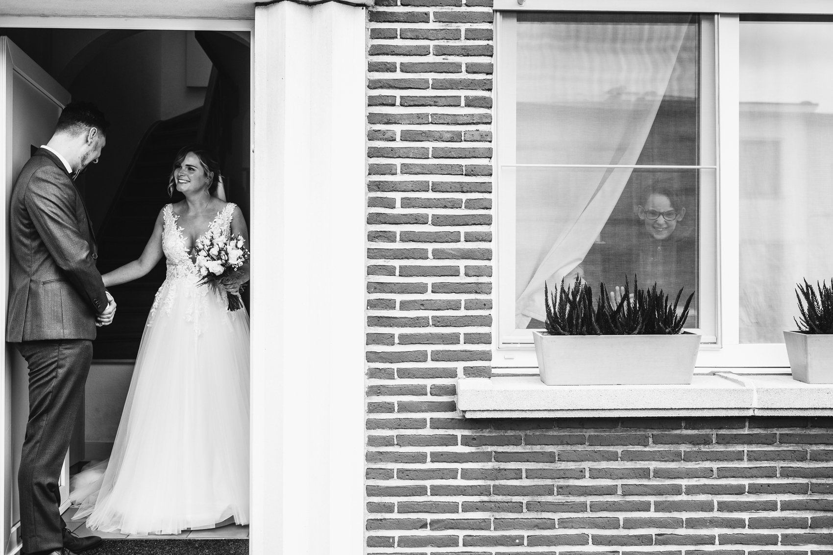 Lensmens - huwelijksfotograaf June Jiri Merksem Antwerpen Outfort Hoboken -6.jpg