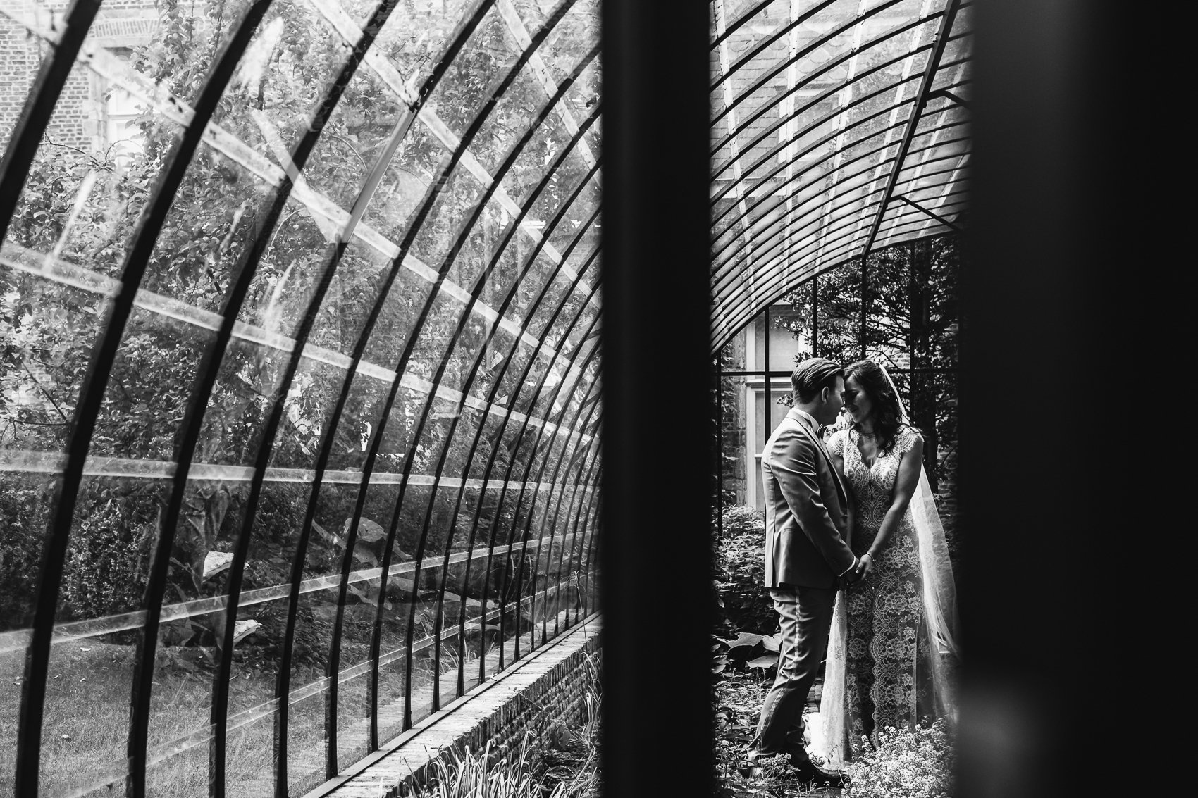 Lensmens - huwelijksfotograaf Melissa Tony Antwerpen Botanic Sanctuary-12.jpg