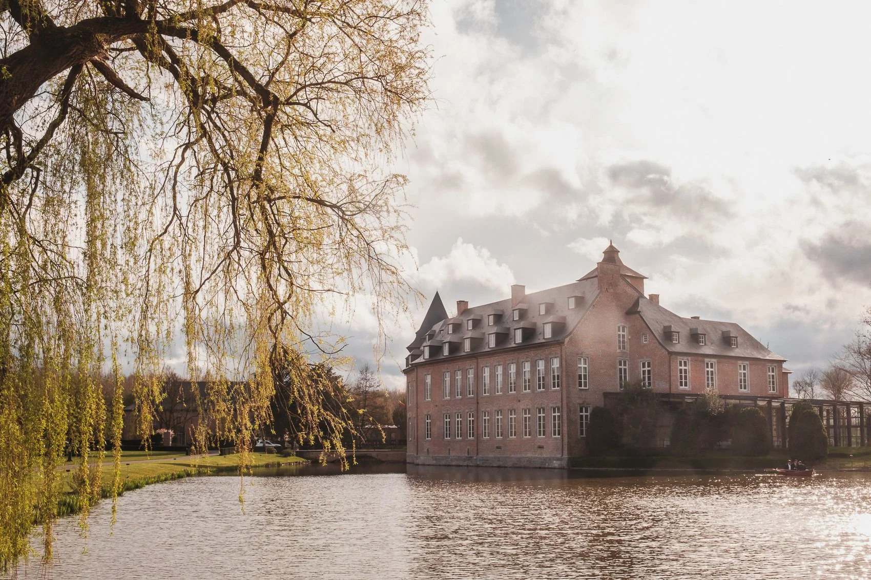 Lensmens - huwelijksfotograaf Loubna Jonathan Chateau Bayard Eghezee Brussel -44.jpg