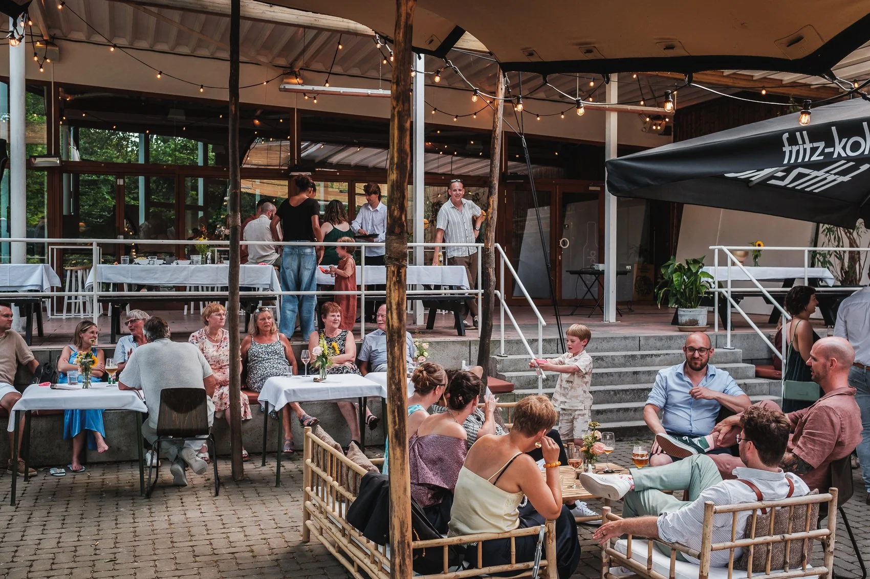 Lensmens - huwelijksfotograaf Hanne Jan Antwerpen Cafe Capital -32.jpg