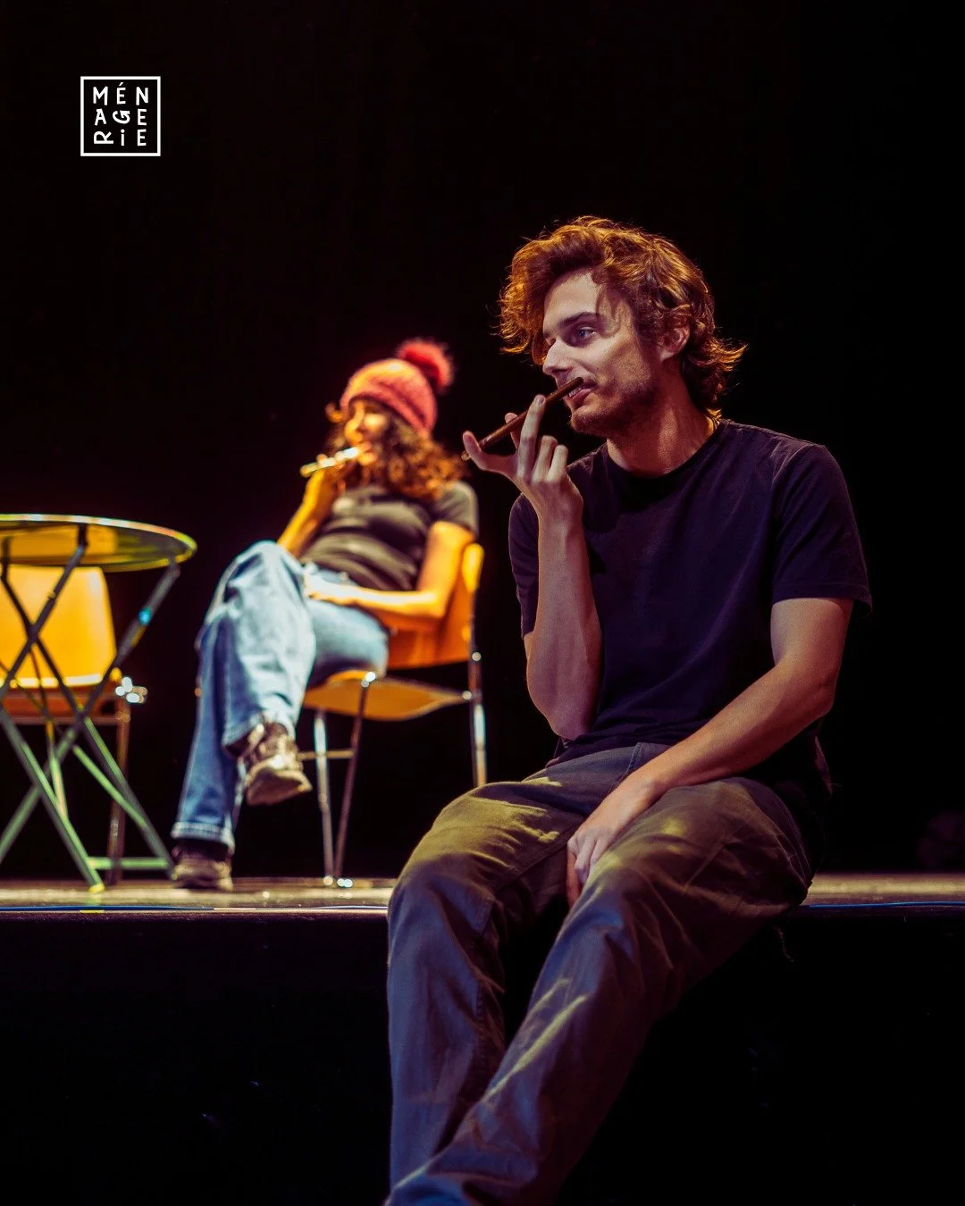 Il y a deux semaines avait lieu à Ecouen, en partenariat avec @association.escale.ecouen , une représentation de théâtre forum proposé par les artistes de la Ménagerie !
Destinée à faire é