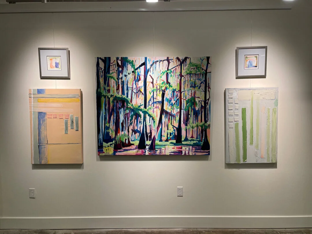 Another gorgeous grouping from the Andress Fall Gallery Show. Love mixing abstract and realistic pieces together! Many thanks to Katy at The Agora Borealis for collaborating on this install. ⠀⠀⠀⠀⠀⠀⠀⠀⠀
.⠀⠀⠀⠀⠀⠀⠀⠀⠀
.⠀⠀⠀⠀⠀⠀⠀⠀⠀
 #shreveport #localart #sup