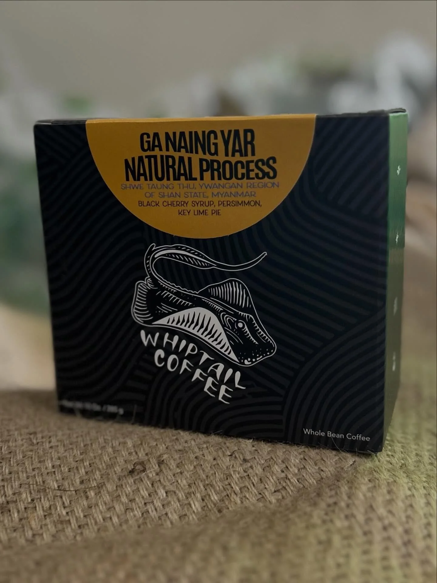Myanmar - Ga Naing Yar (Natural)
Black cherry syrup, Persimmon, Key lime pie

This is the first time that we have gotten a coffee from Myanmar. Gotta thank the awesome folks @pinkheadedduckcoffee for bringing this coffee to us; it stood out in the cu