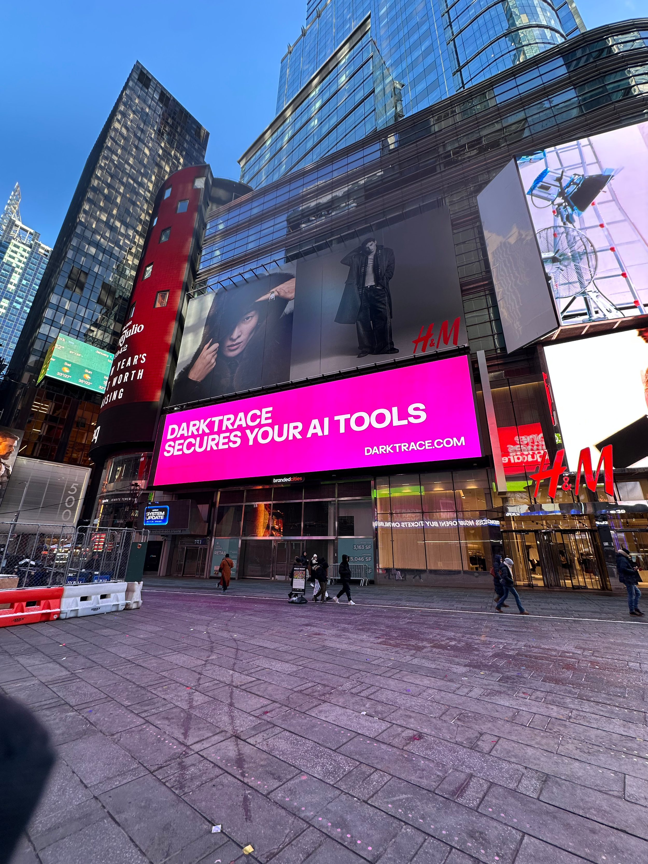Darktrace NYC NYE Time Square Takeover