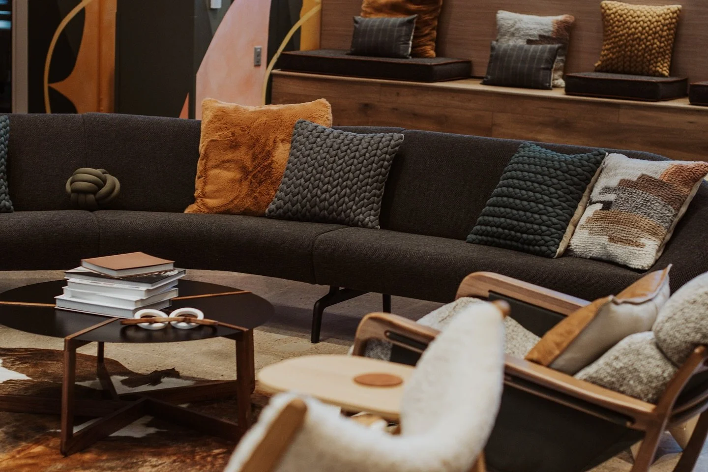 A quiet corner to close out the year. ✨
Come unwind with us.

#VibeGunbarrel #CozySpaces #BoulderCoffee #ColoradoVibes #SlowDays #VibeCoffee