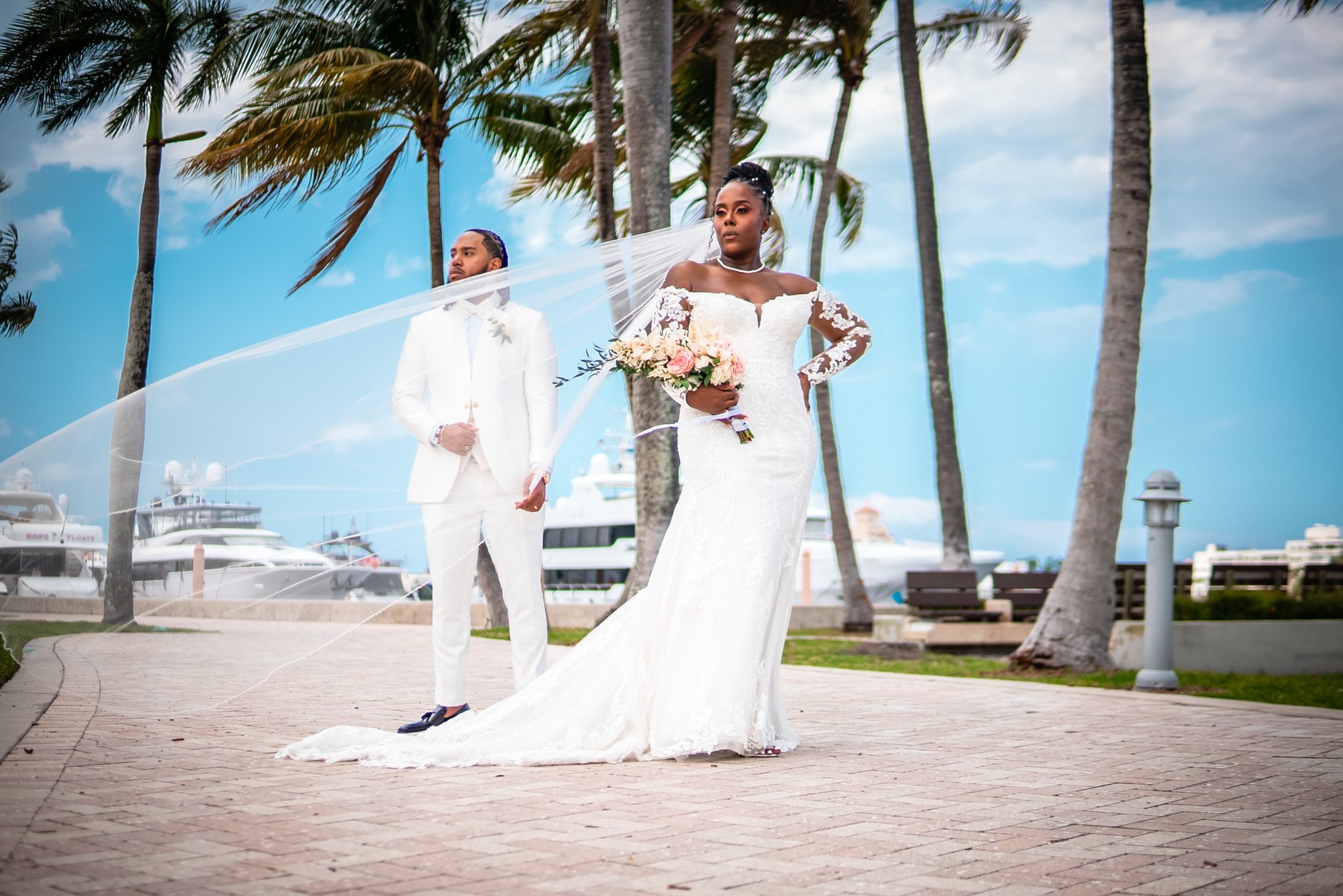 west-palm-beach-lake-pavilion-wedding-venue-portraits.jpg