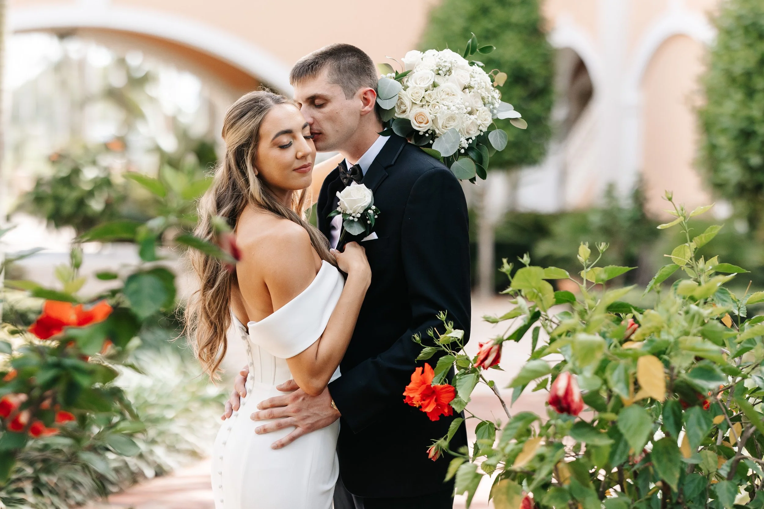 Getting Married at Crane Club at Tesoro: Wedding Guide