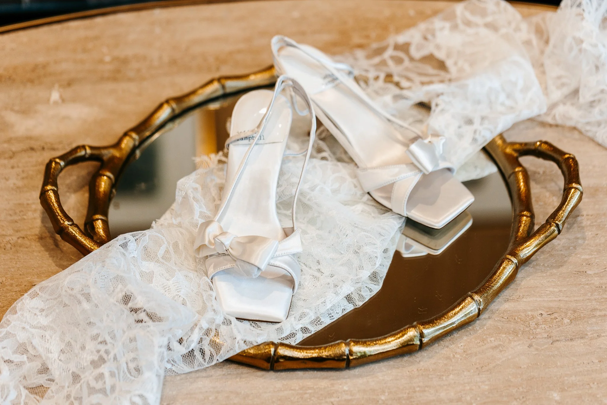 Emma-vincent-pelican-club-wedding-31.jpg