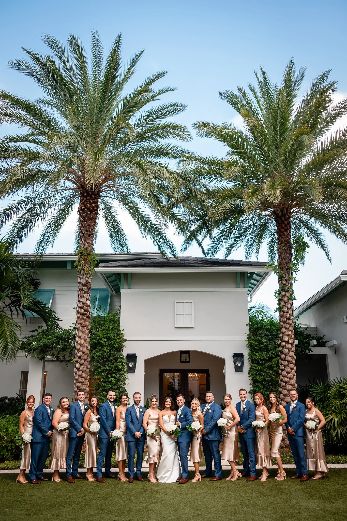Emma-vincent-pelican-club-wedding-380.jpg