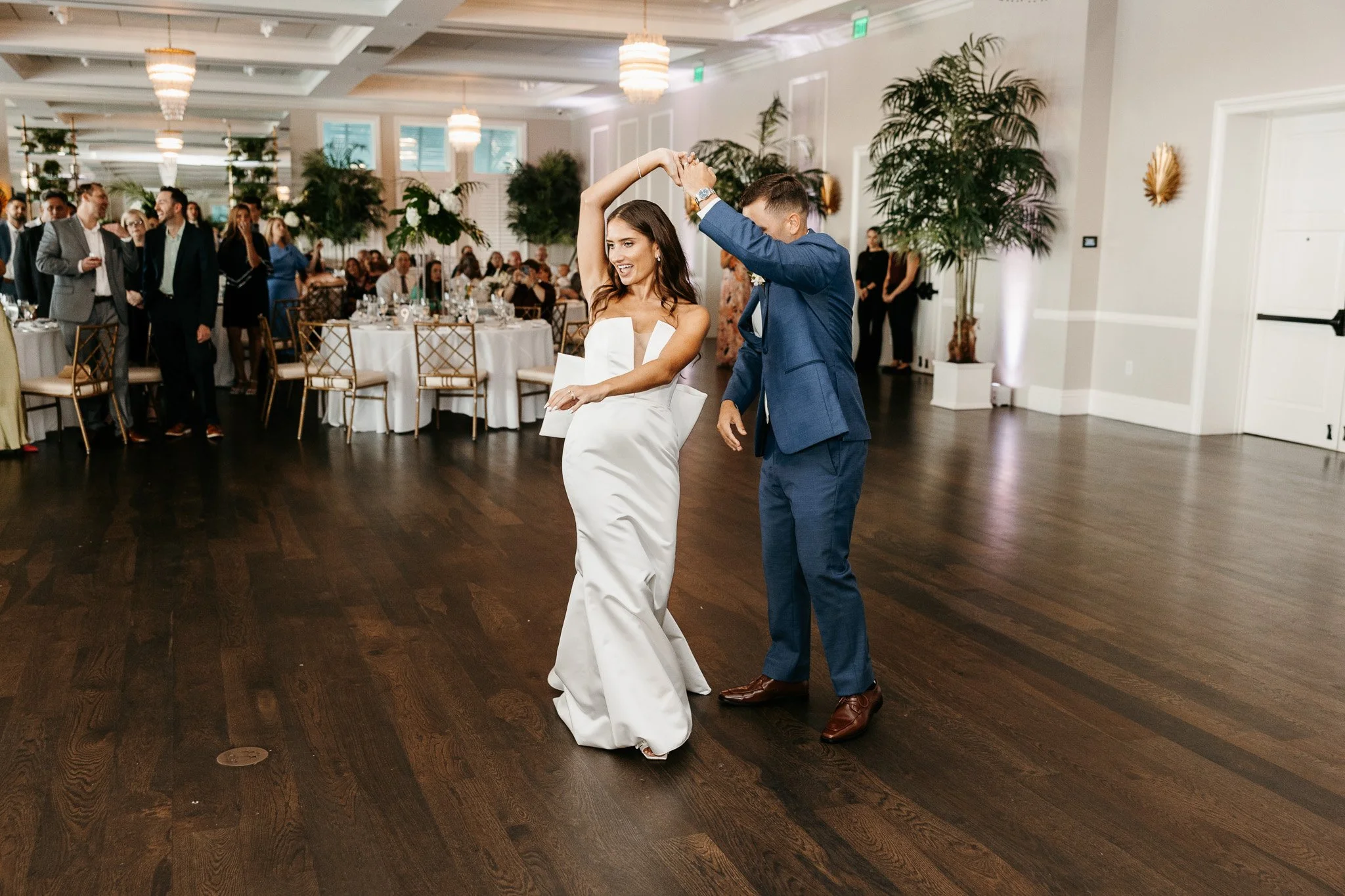 Emma-vincent-pelican-club-wedding-959.jpg
