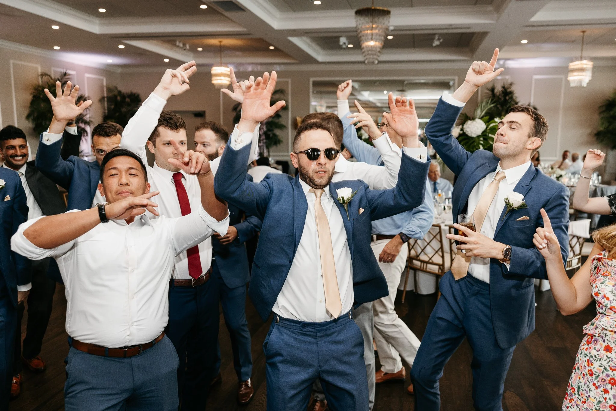 Emma-vincent-pelican-club-wedding-1012.jpg