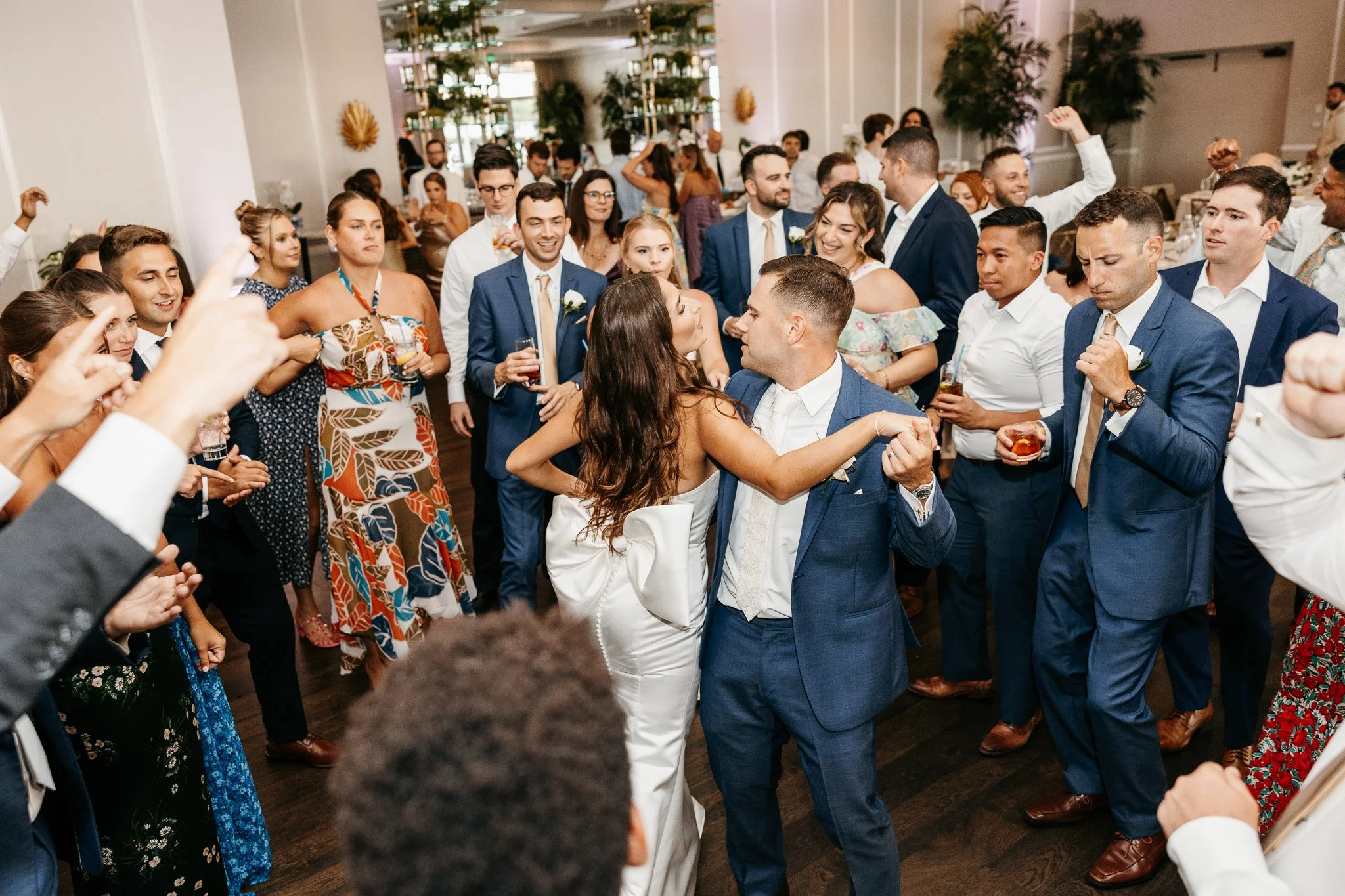 Emma-vincent-pelican-club-wedding-1048.jpg
