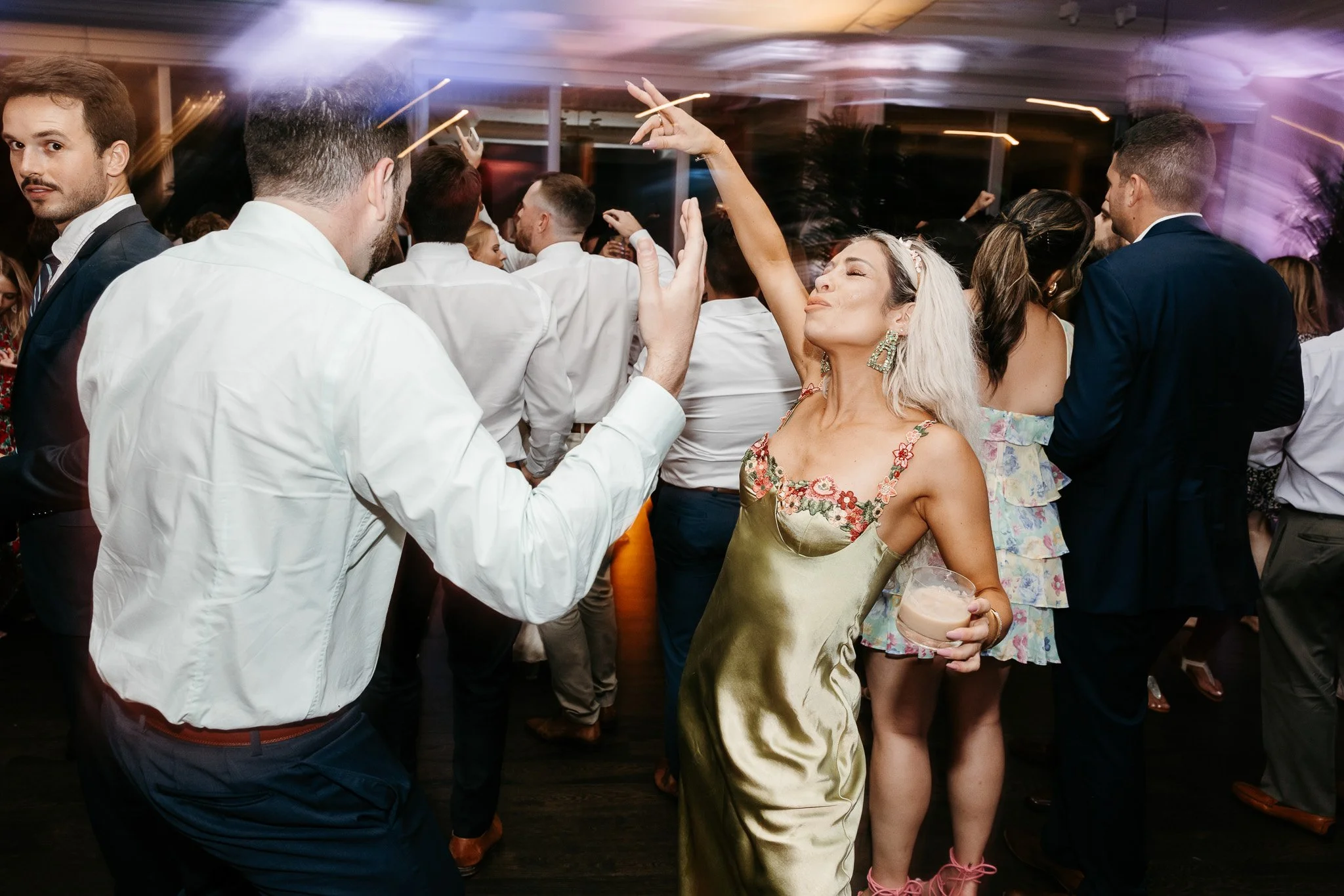 Emma-vincent-pelican-club-wedding-1168.jpg
