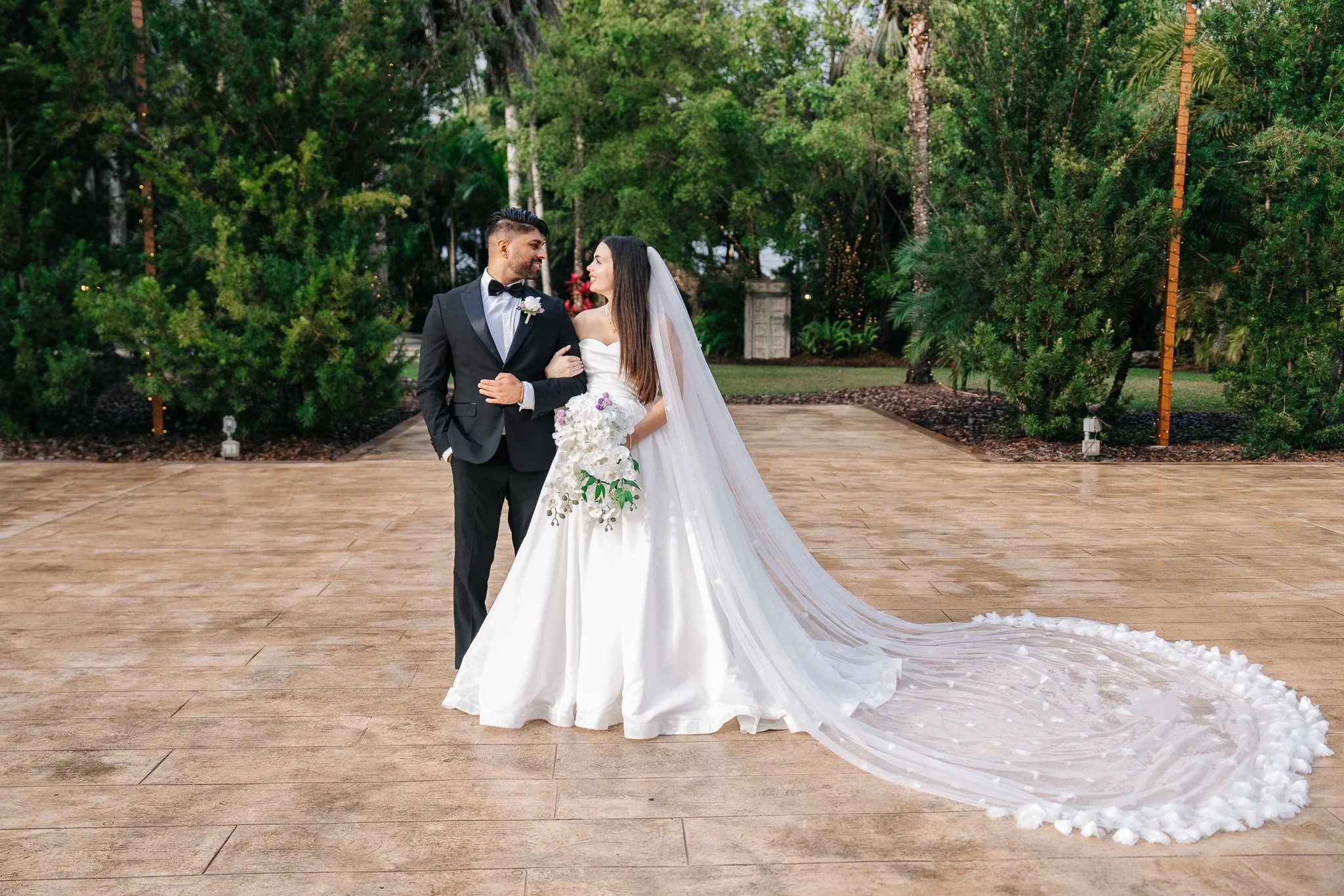 mikaela-sagar-secret-gardens-miami-wedding-197.jpg