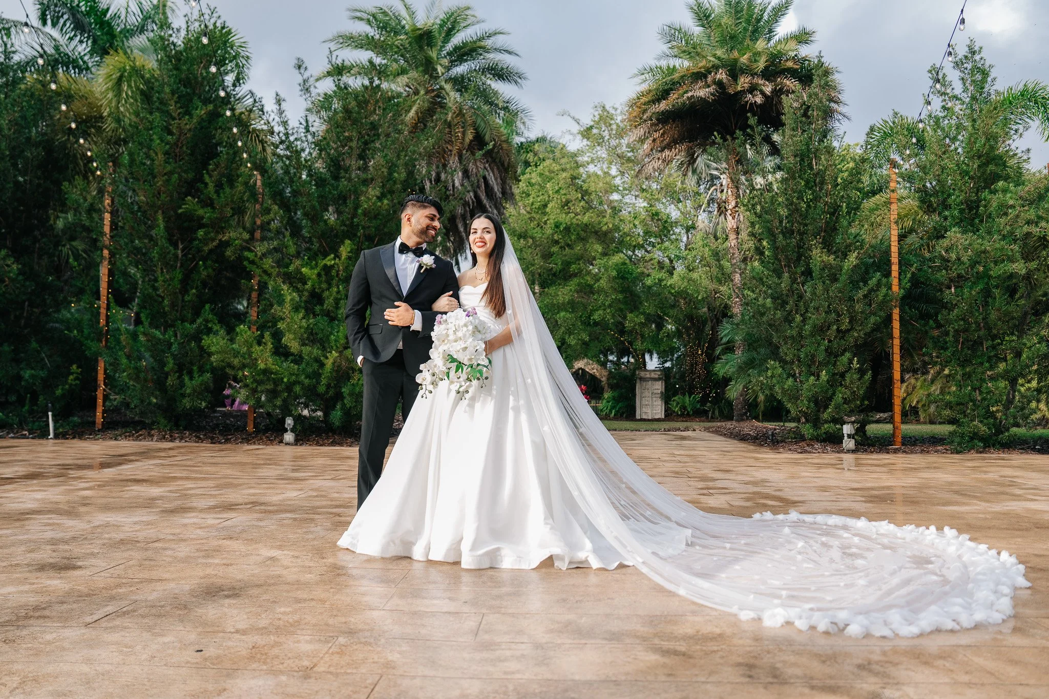 mikaela-sagar-secret-gardens-miami-wedding-208.jpg