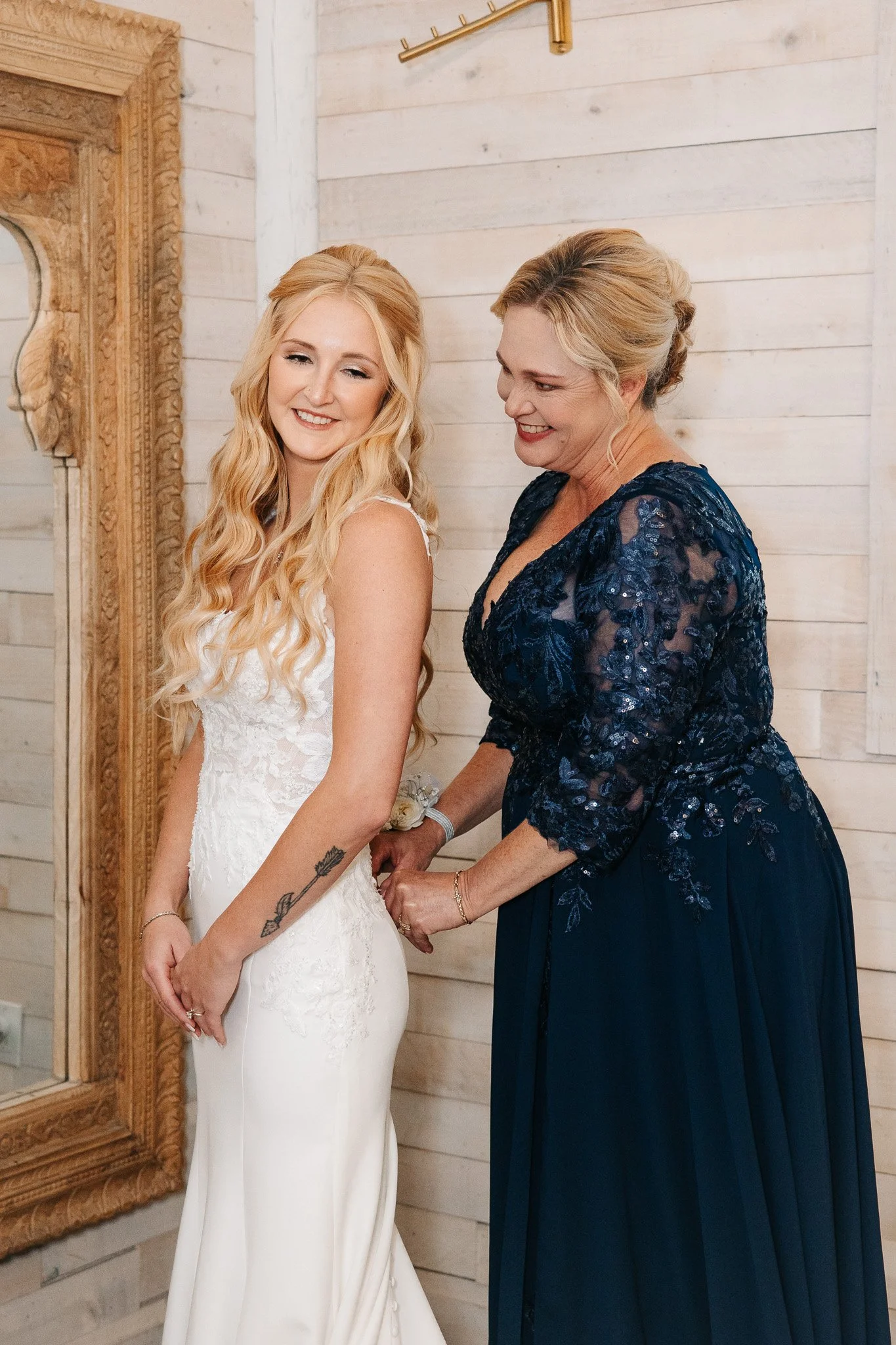 Amber-John-Ever-After-Farms-Stockyard-Wedding-136.jpg