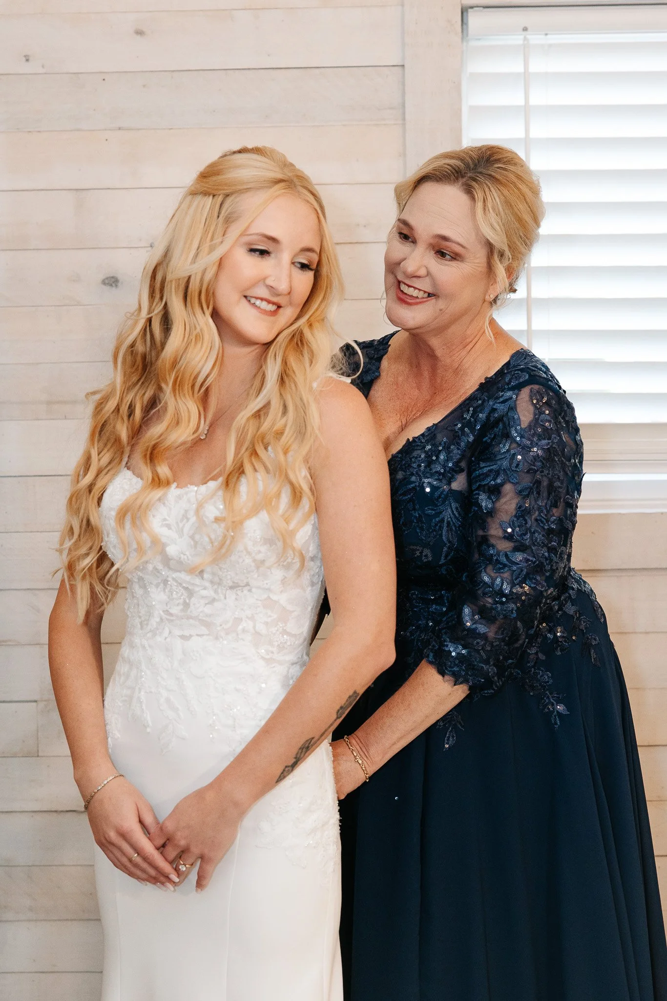 Amber-John-Ever-After-Farms-Stockyard-Wedding-137.jpg