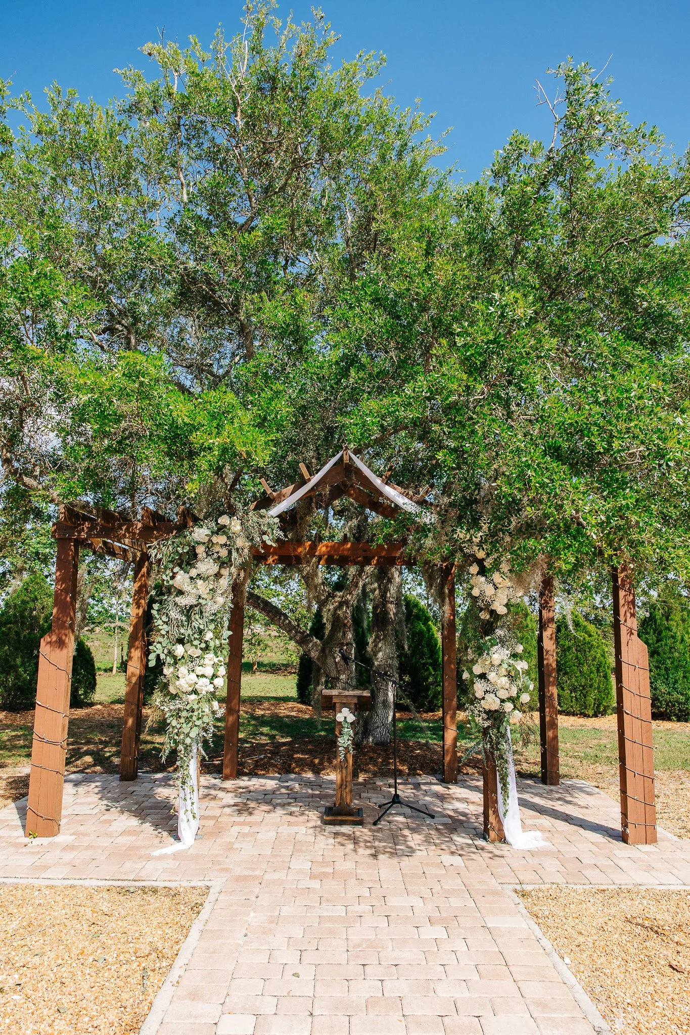 Amber-John-Ever-After-Farms-Stockyard-Wedding-207.jpg