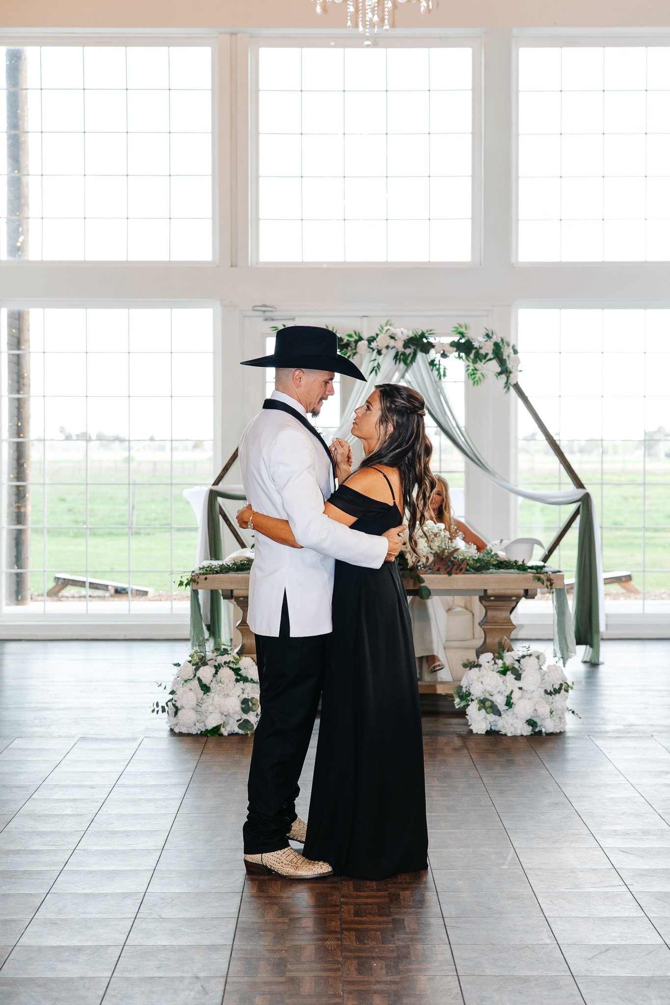 Amber-John-Ever-After-Farms-Stockyard-Wedding-464.jpg