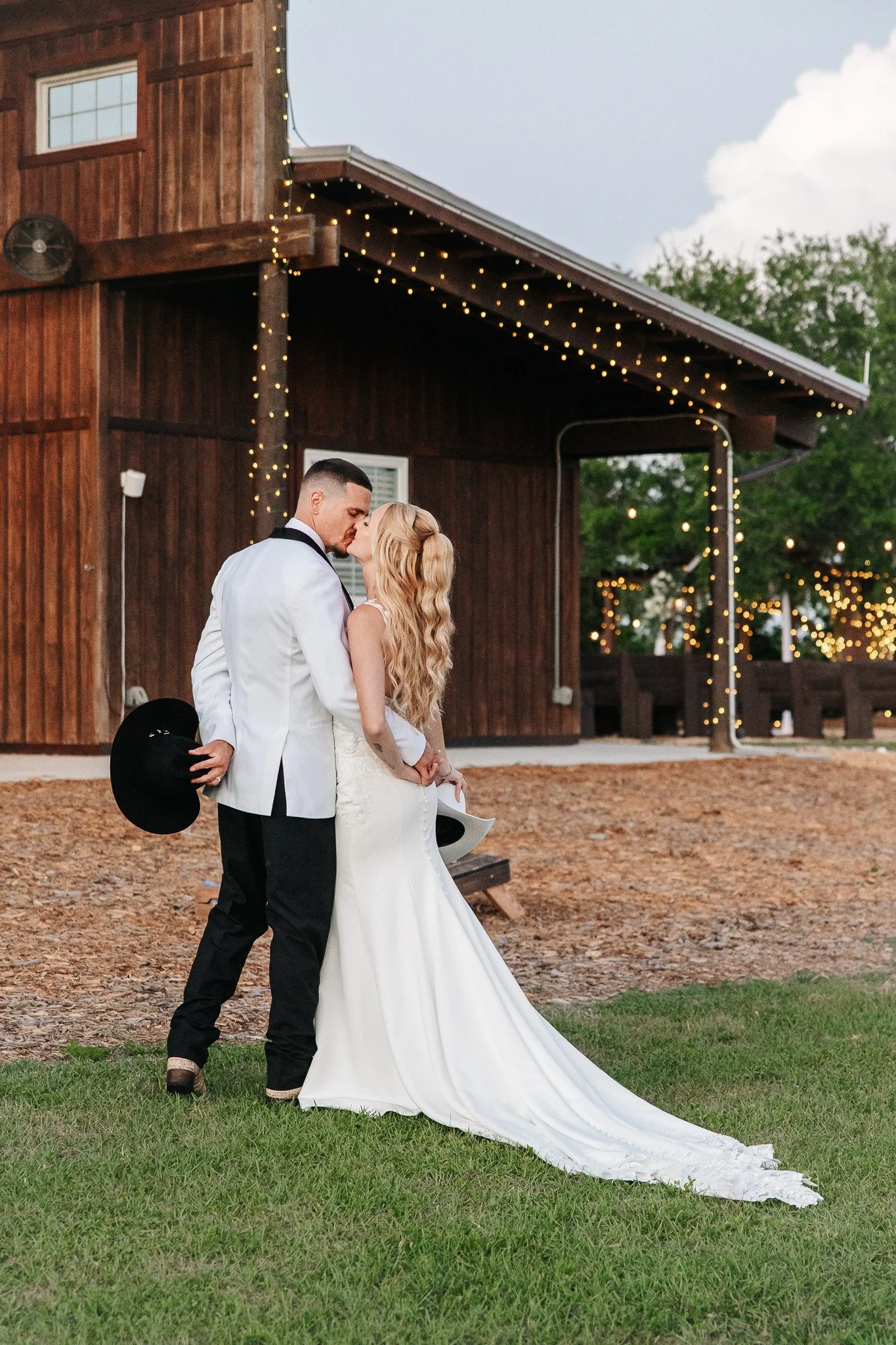 Amber-John-Ever-After-Farms-Stockyard-Wedding-708.jpg