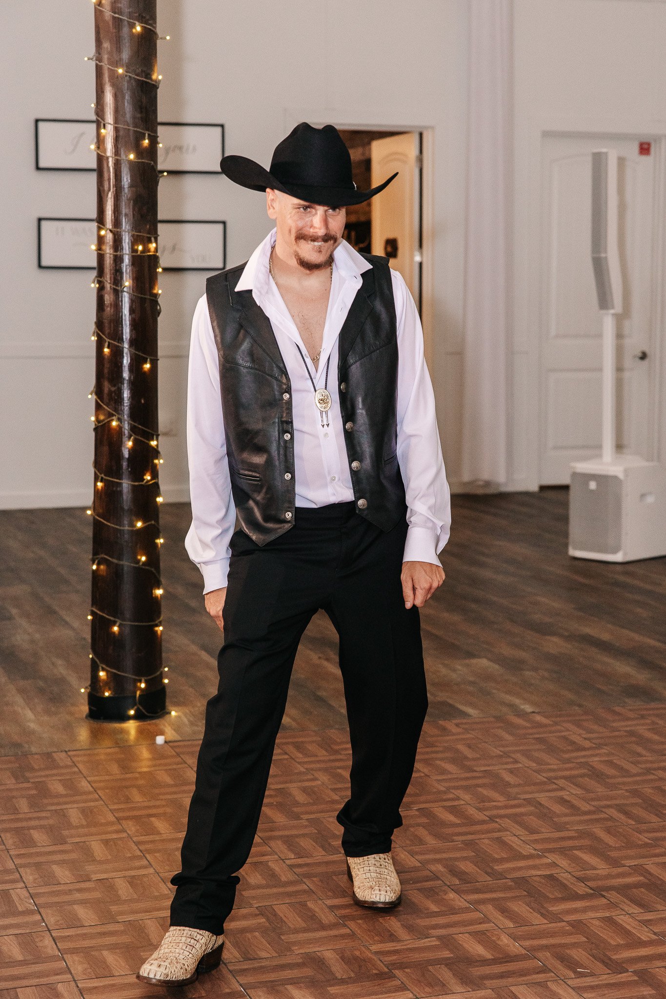 Amber-John-Ever-After-Farms-Stockyard-Wedding-773.jpg