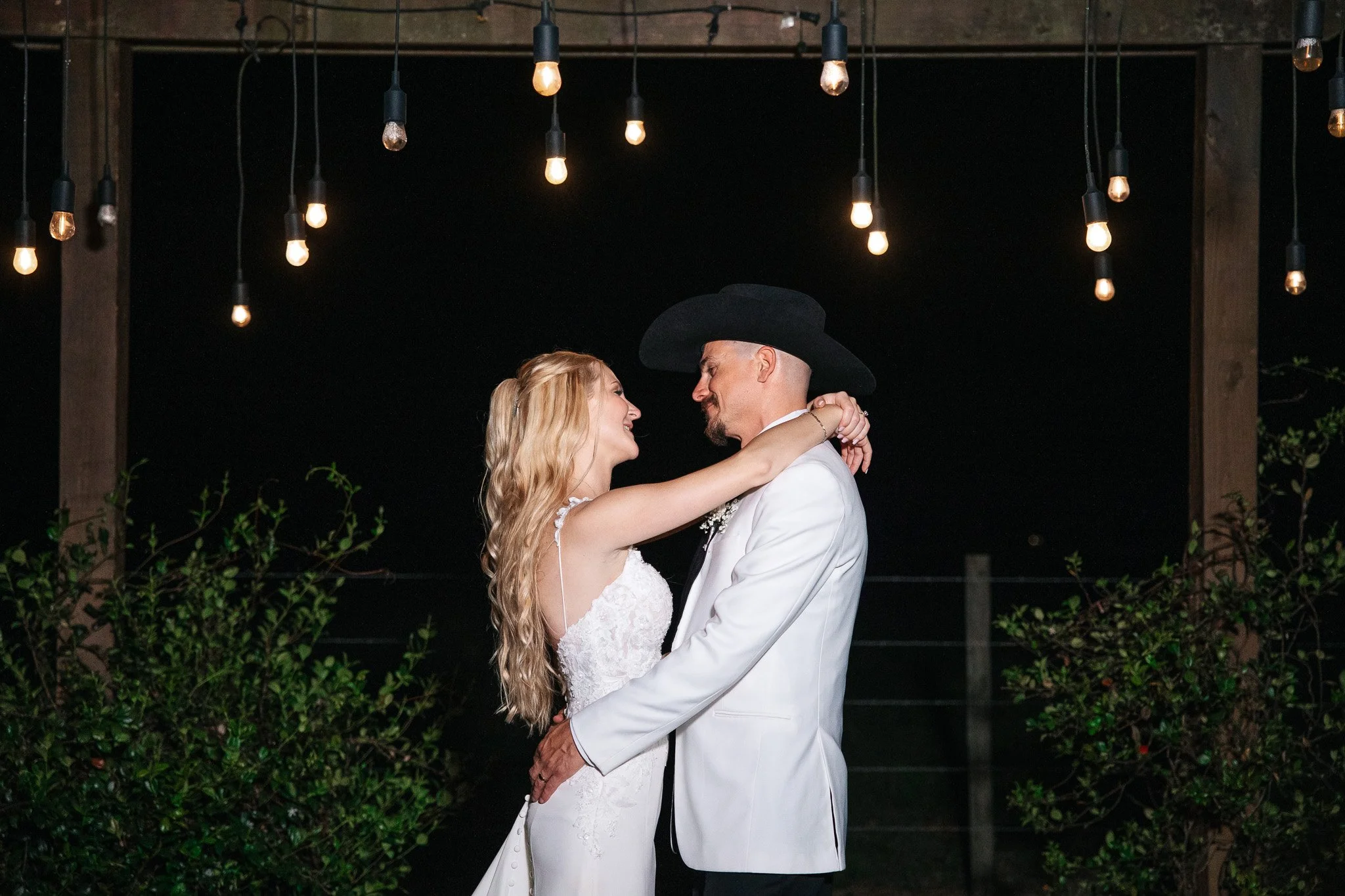 Amber-John-Ever-After-Farms-Stockyard-Wedding-973.jpg