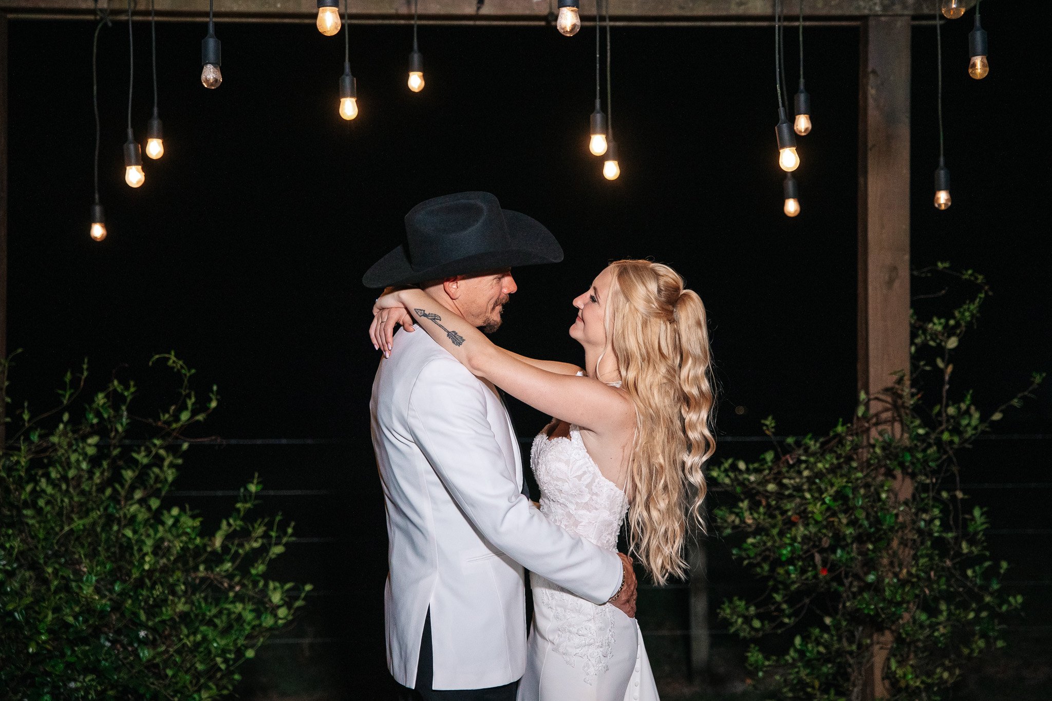 Amber-John-Ever-After-Farms-Stockyard-Wedding-975.jpg