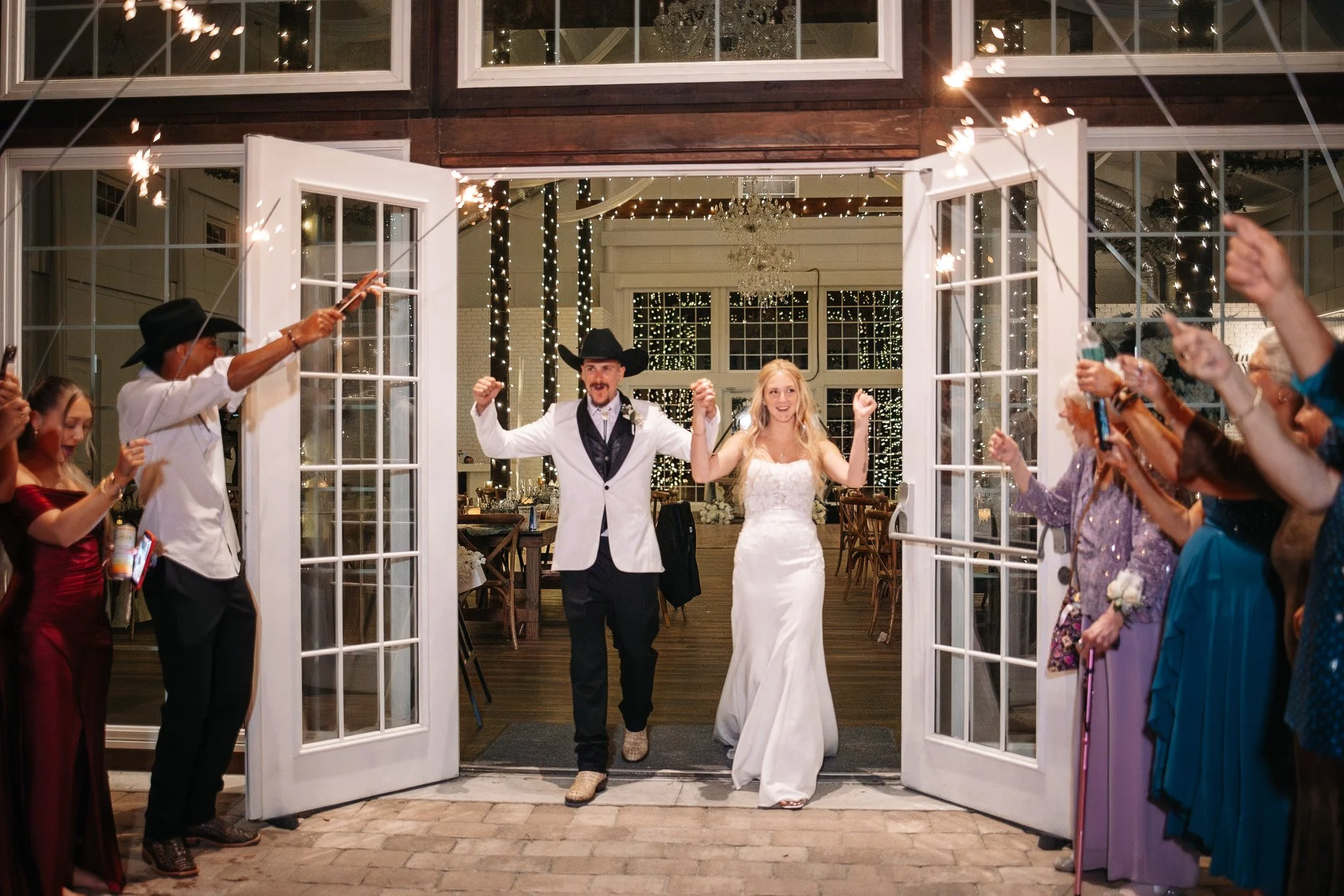 Amber-John-Ever-After-Farms-Stockyard-Wedding-995.jpg