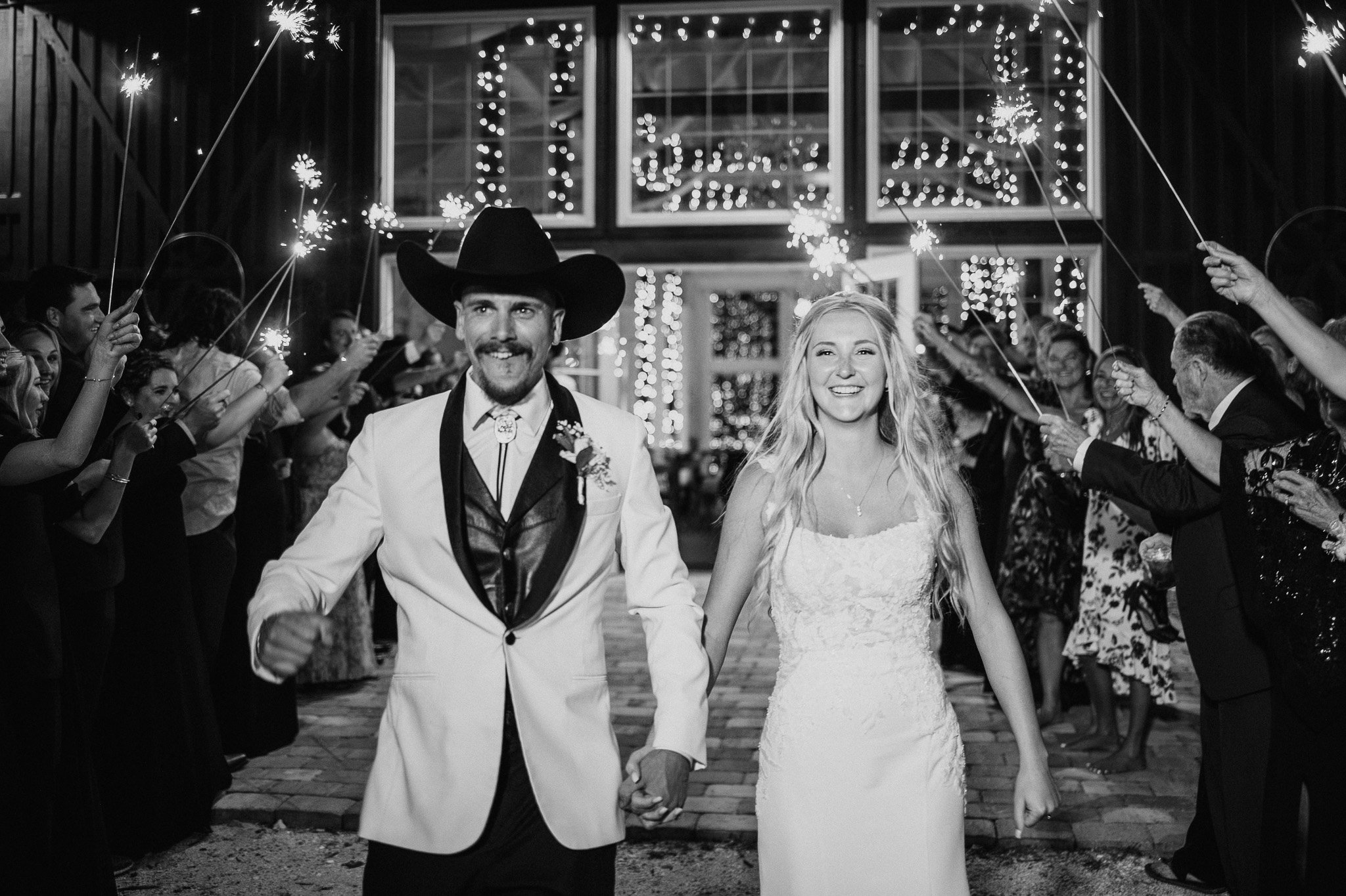 Amber-John-Ever-After-Farms-Stockyard-Wedding-1000.jpg