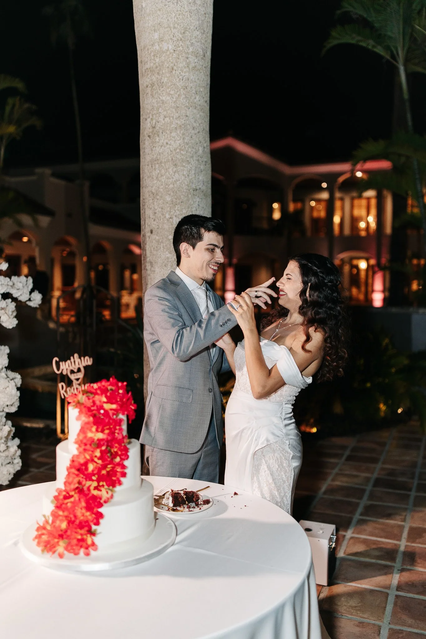 Cynthia-Rodrigo-Royal-Mansion-&-Gardens-Miami-Wedding-1025.jpg
