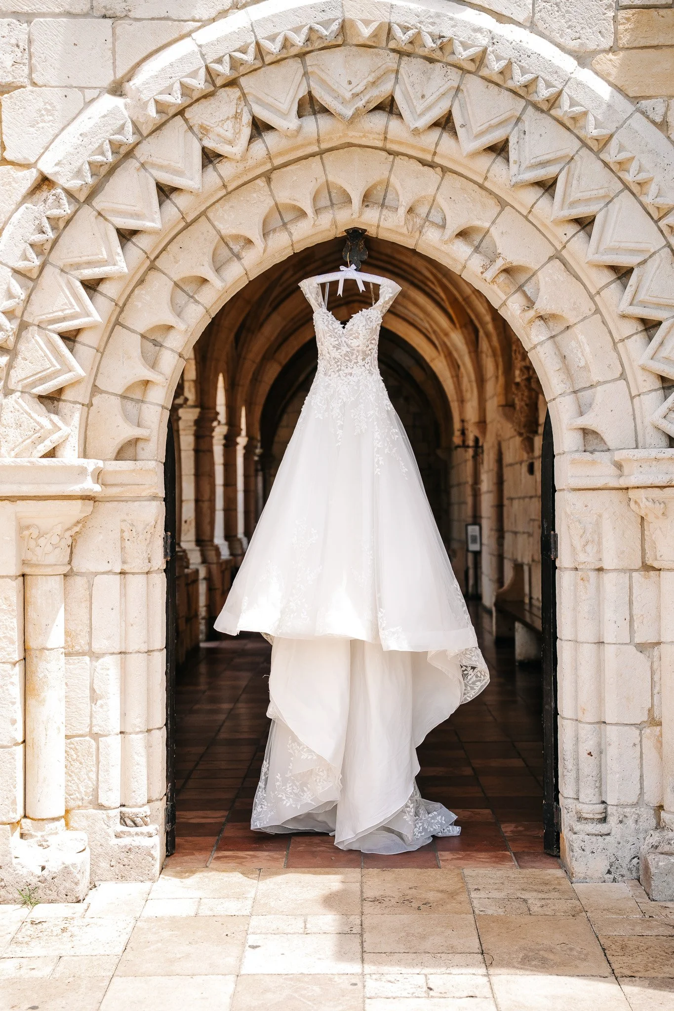 Evelyn_Daniel_Wedding_The_Ancient_Spanish_Monastery-202.jpg