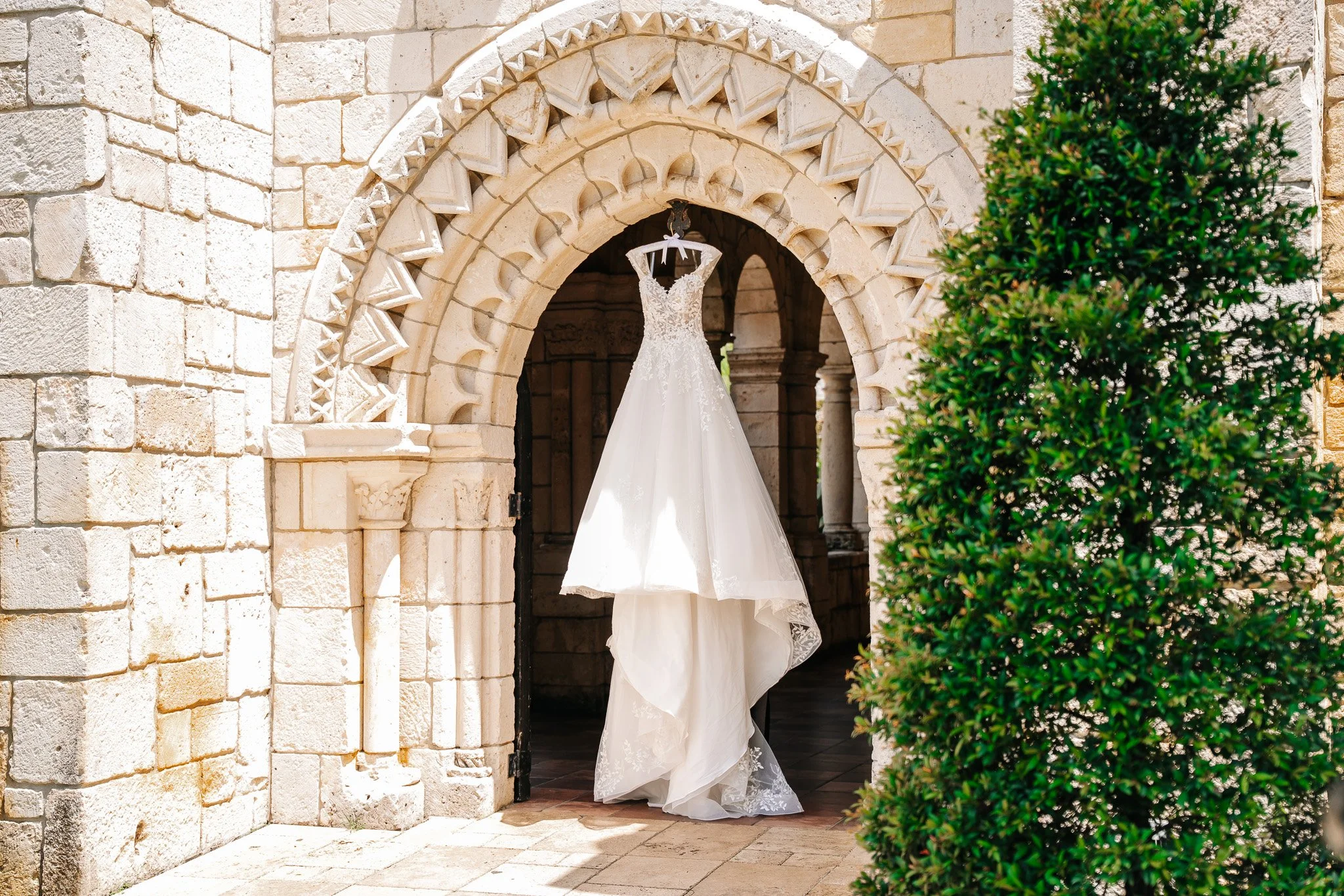 Evelyn_Daniel_Wedding_The_Ancient_Spanish_Monastery-207.jpg